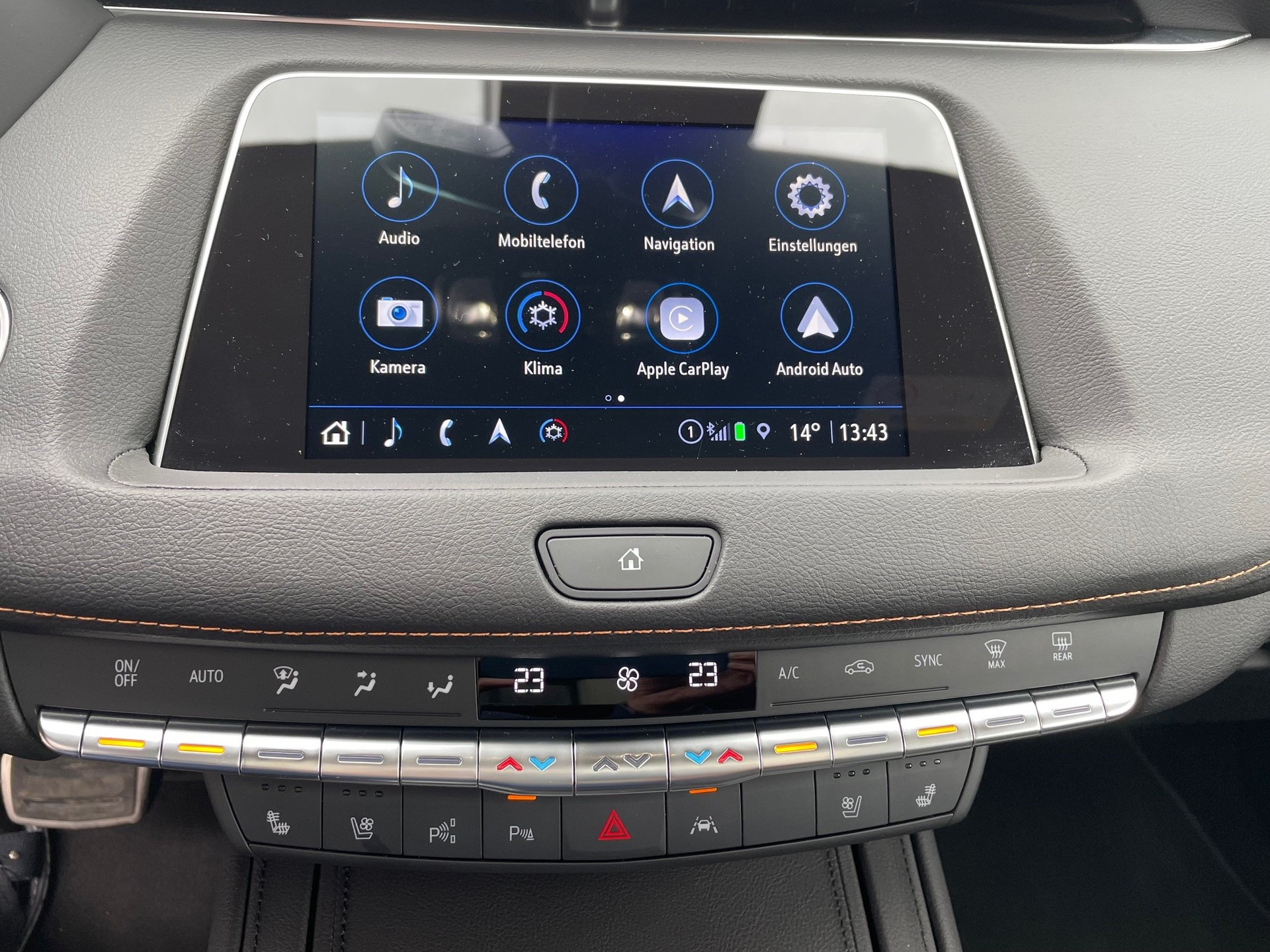 CADILLAC XT4 350T 2.0 Sport AWD-image-14