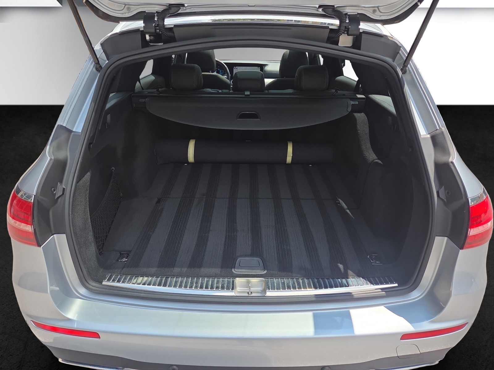 MERCEDES-BENZ E 450 T 4Matic AMG Line 9G-Tronic-image-18