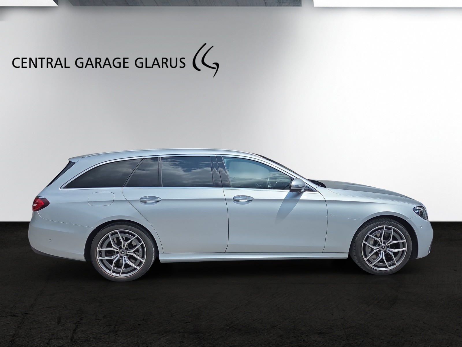 MERCEDES-BENZ E 450 T 4Matic AMG Line 9G-Tronic-image-4