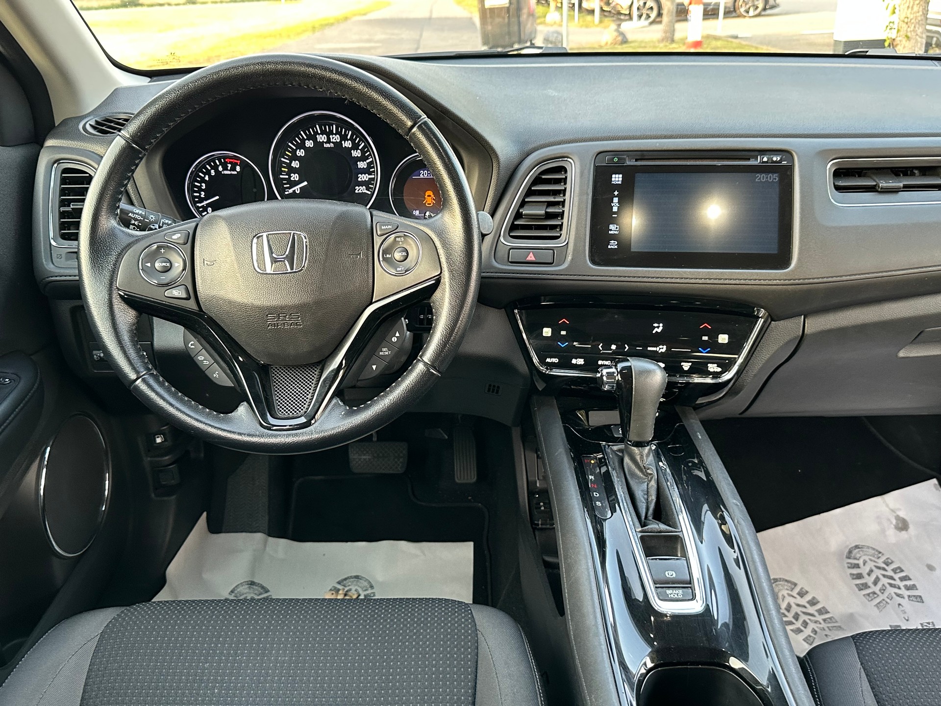 HONDA HR-V 1.5i-VTEC Elegance CVT-image-9