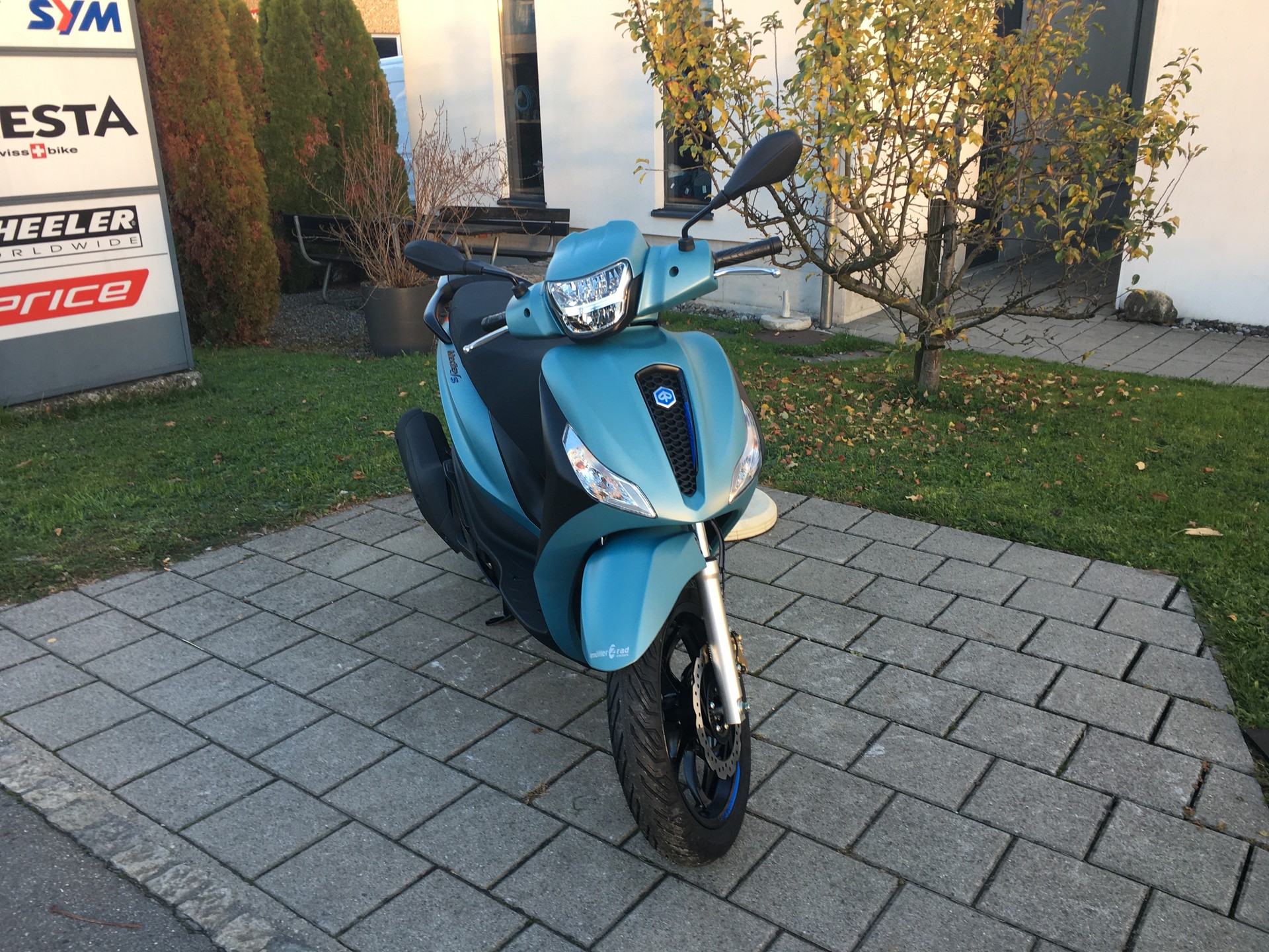 PIAGGIO Medley 125 Sport-image-1