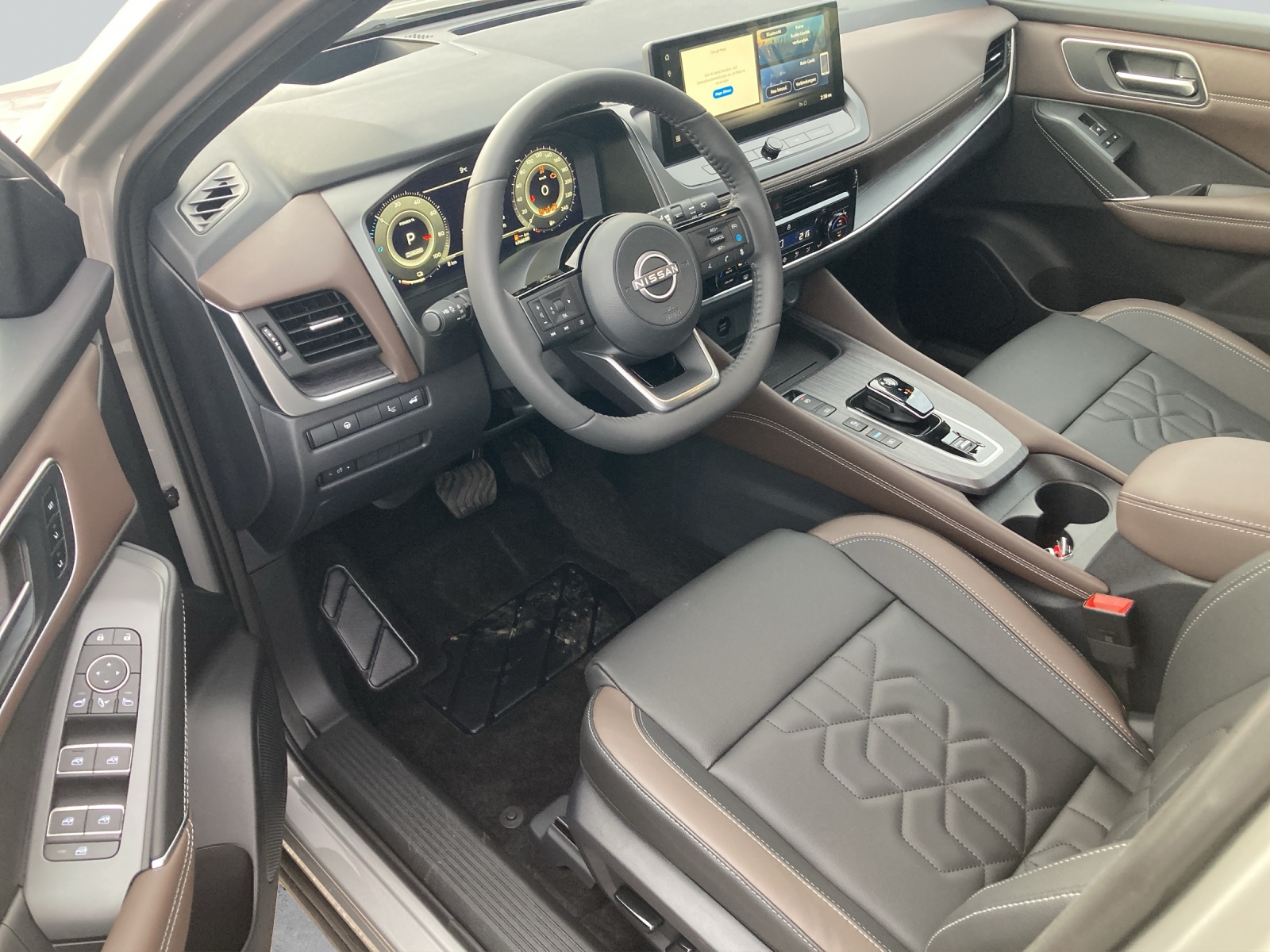 NISSAN Qashqai 1.5 VC-T Tekna-image-6