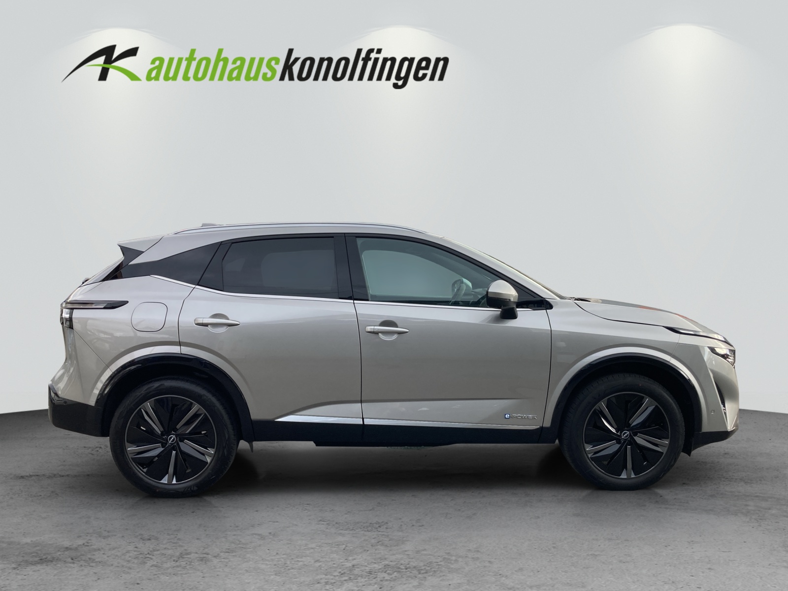 NISSAN Qashqai 1.5 VC-T Tekna-image-4