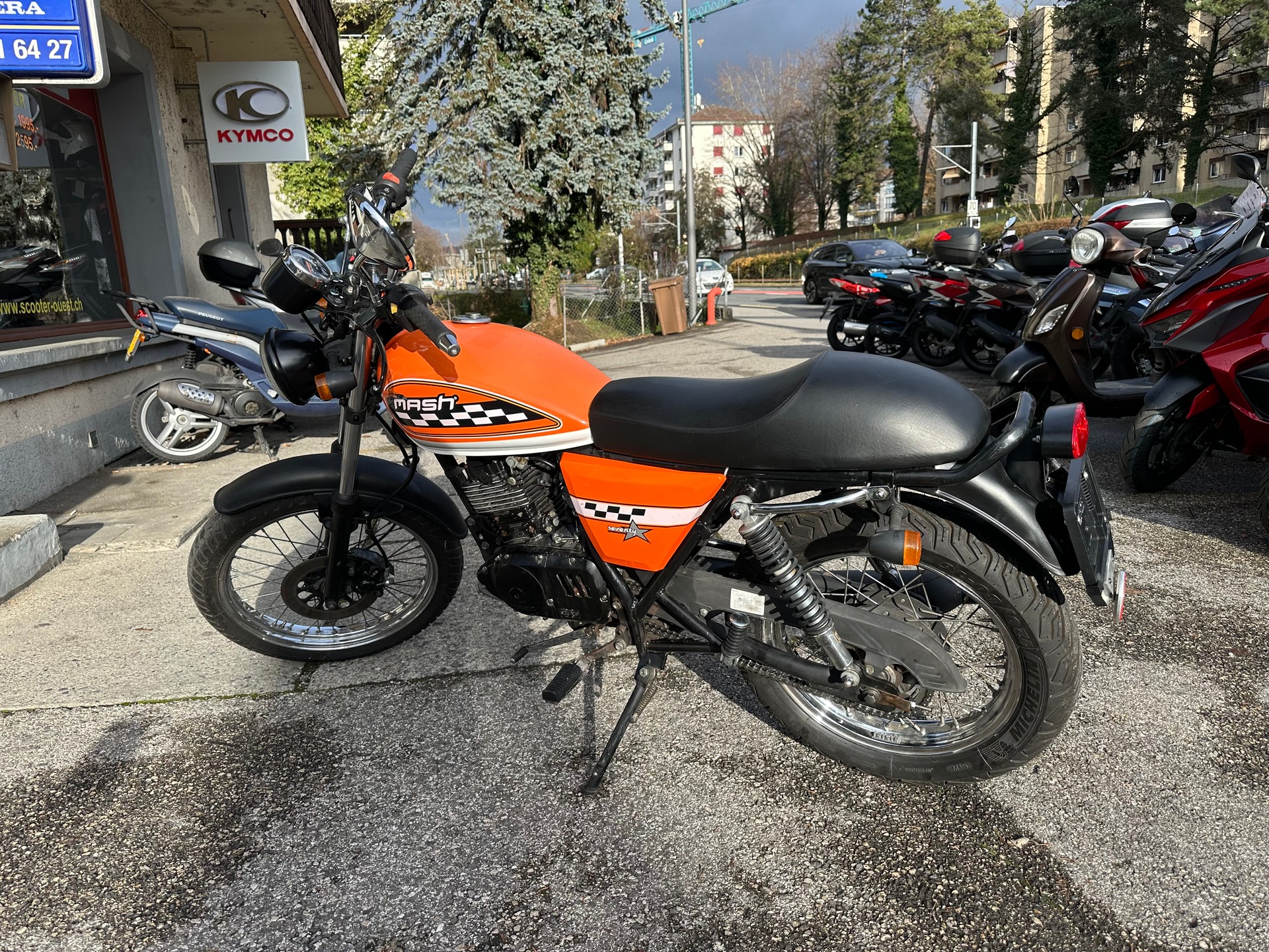 MASH 125 Seventy Five-image-4