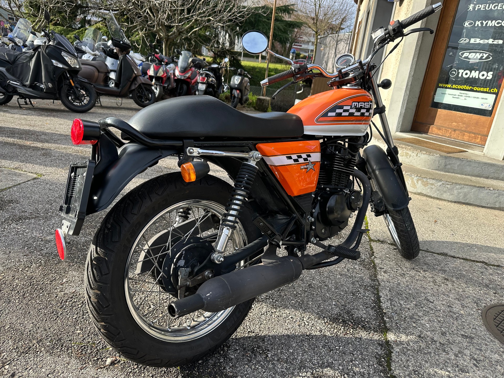 MASH 125 Seventy Five-image-6