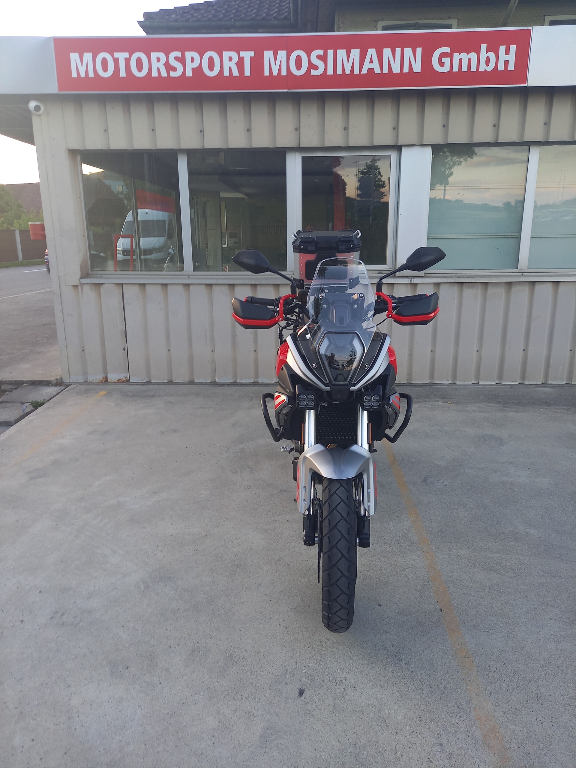 QJ SRT 600 SX