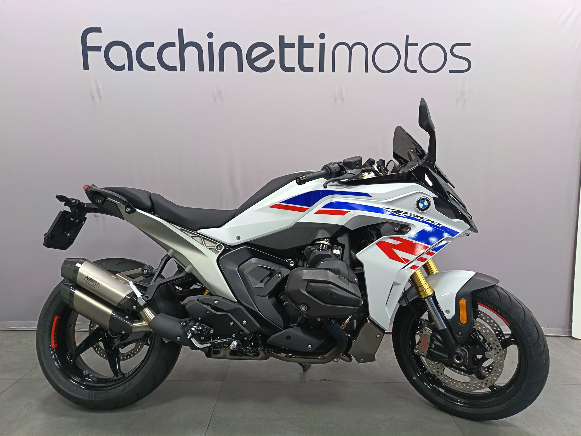 BMW R 1300 RS Performance *** Leasing 3.9% ***-image-0