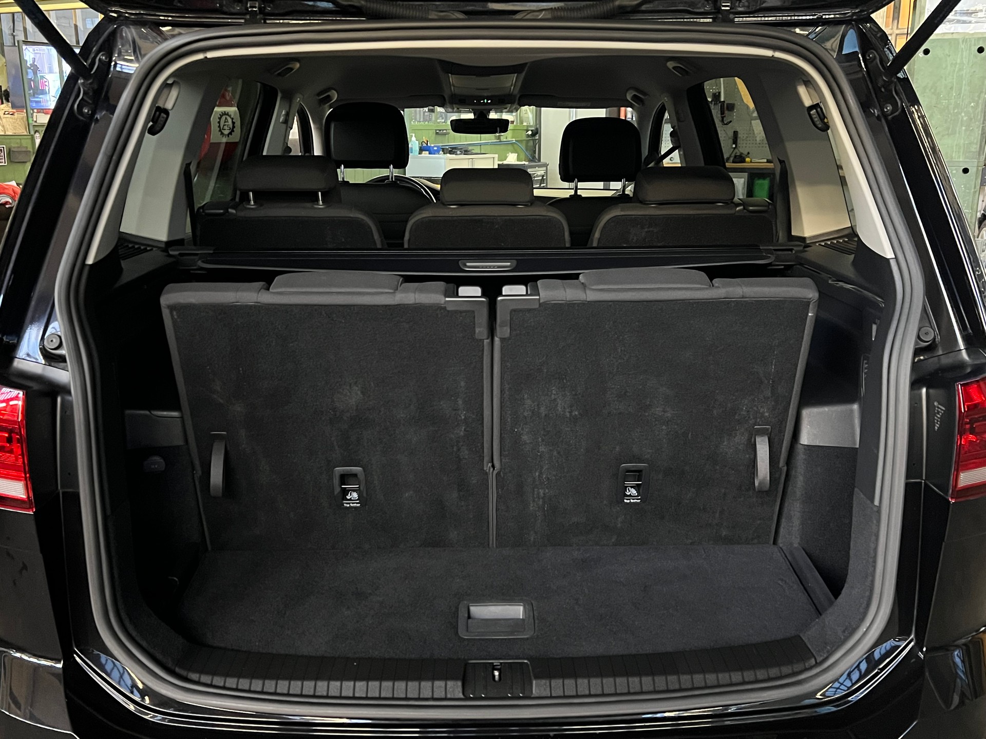 VW Touran R-Line / 1.5 TSI EVO / Comfortline / 7-Plätzer / DSG Automat-image-6
