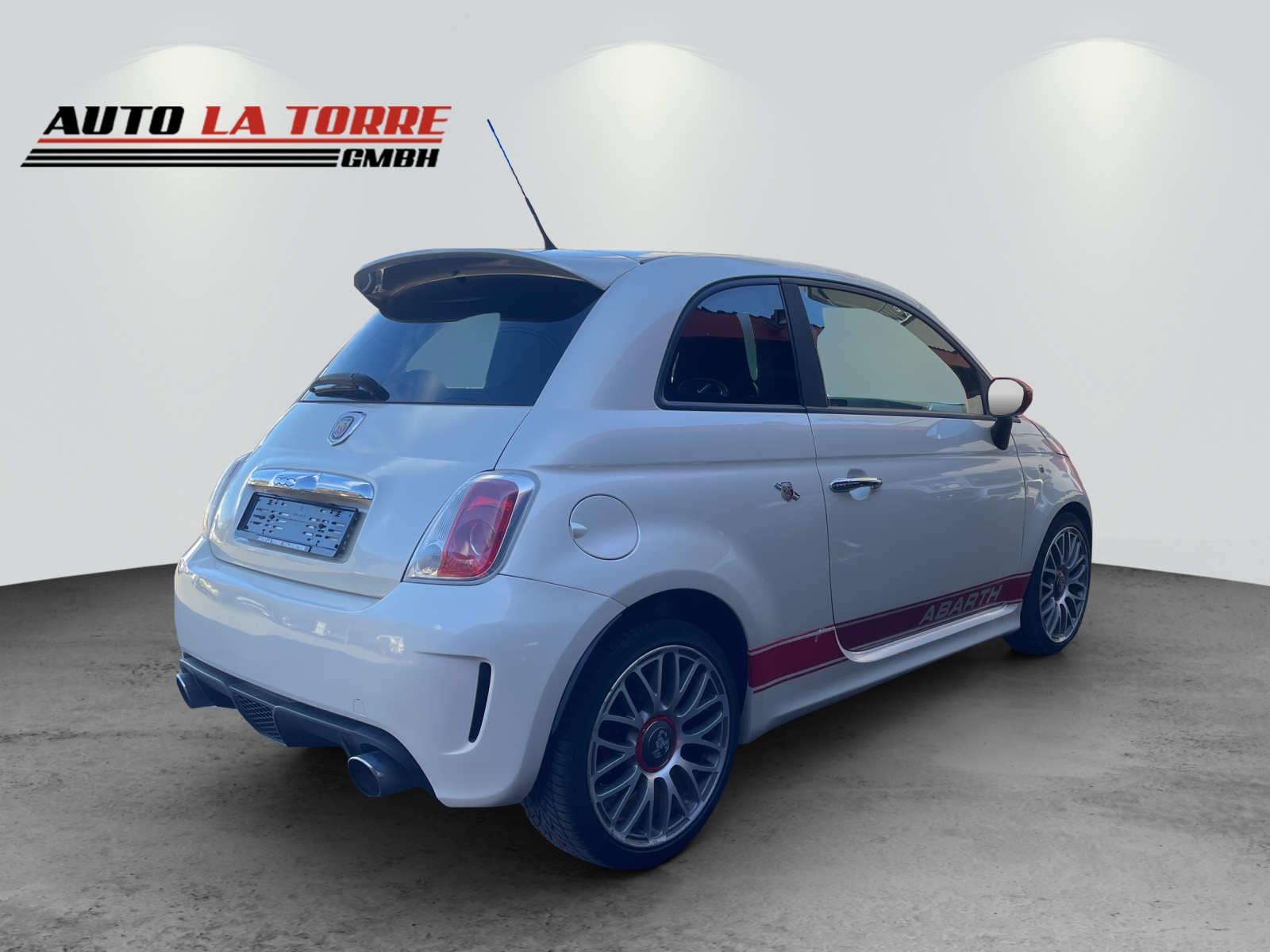 FIAT 500 1.4 16V Turbo Abarth-image-2