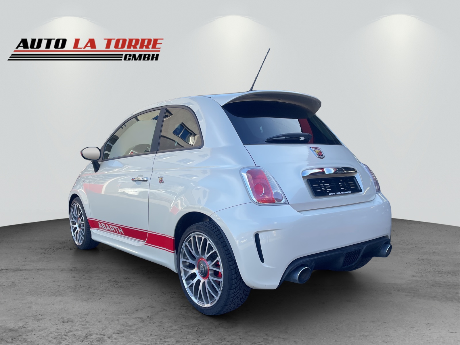 FIAT 500 1.4 16V Turbo Abarth-image-1