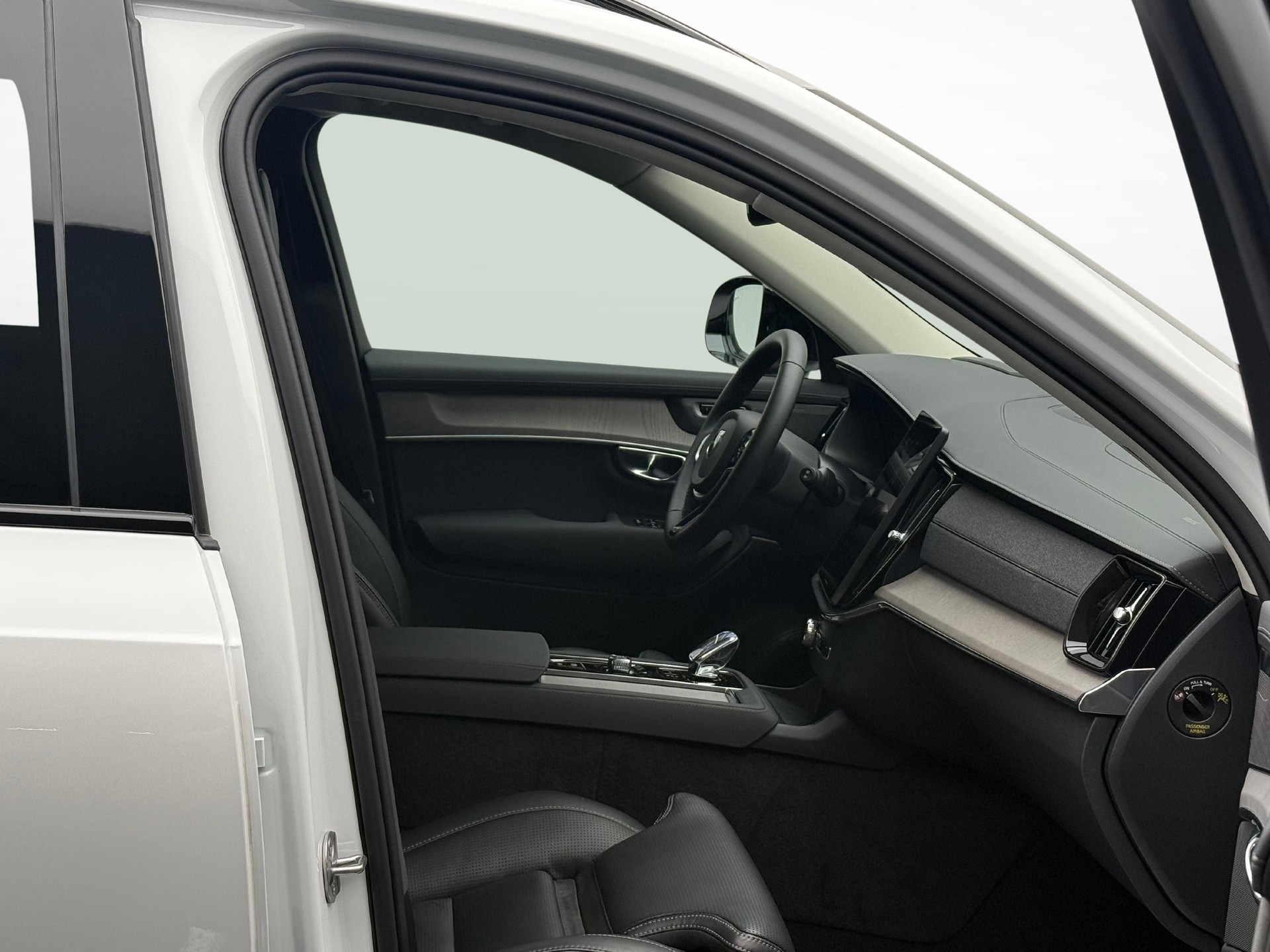 VOLVO XC90 2.0 T8 TE Plus Dark eAWD-image-22