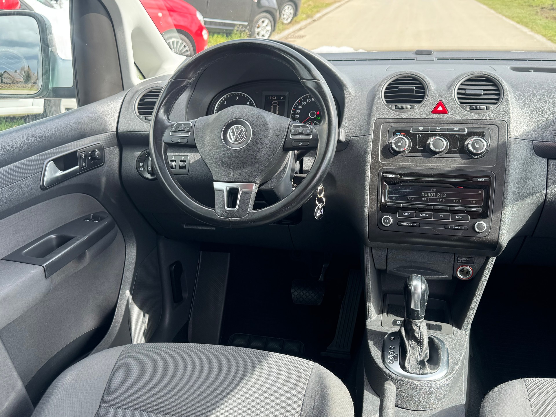 VW Caddy 2.0 TDI 4Motion Trendline Edition 30 DSG-image-8