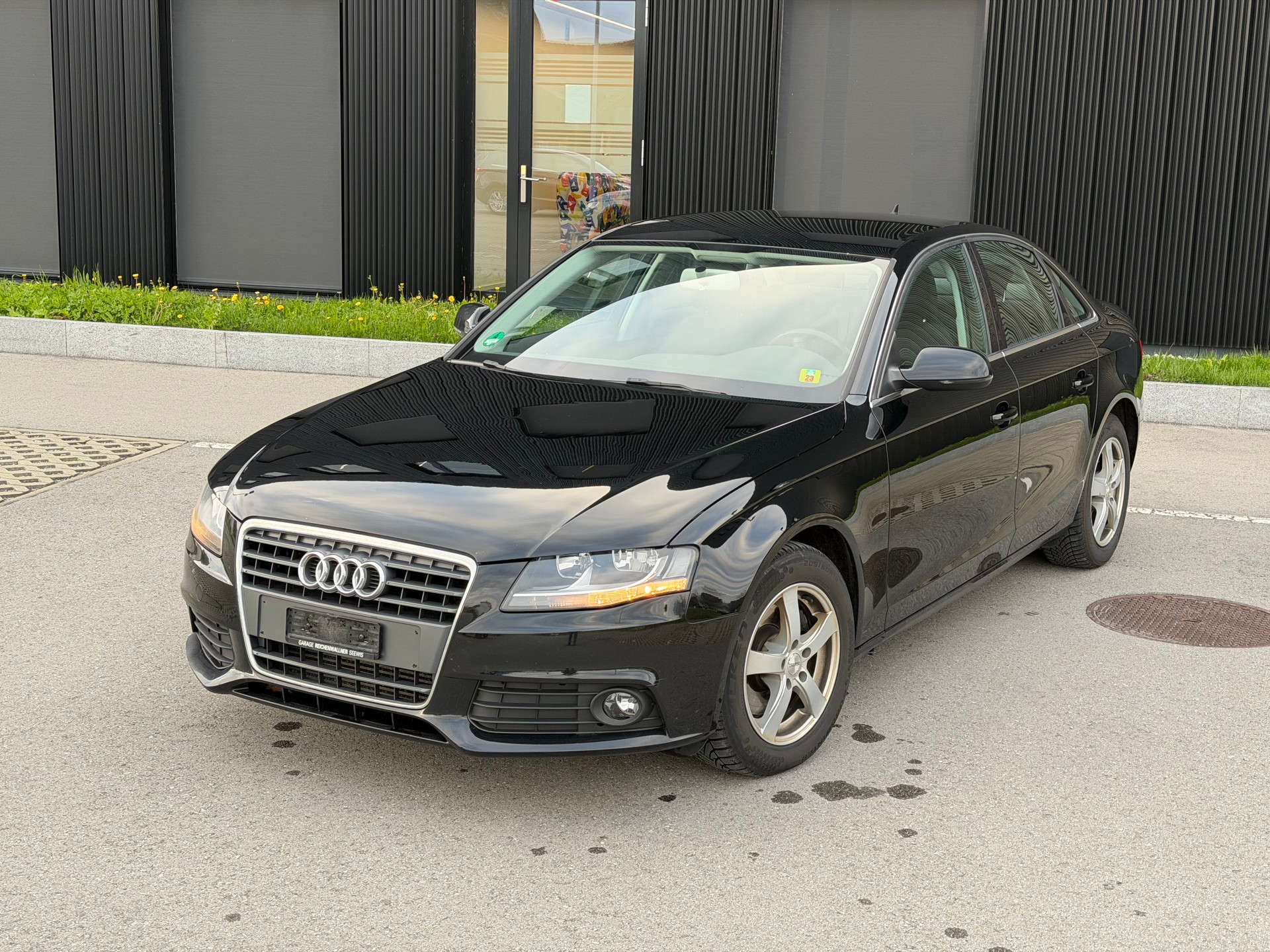 AUDI A4 Limousine 1.8 TFSI-image-2