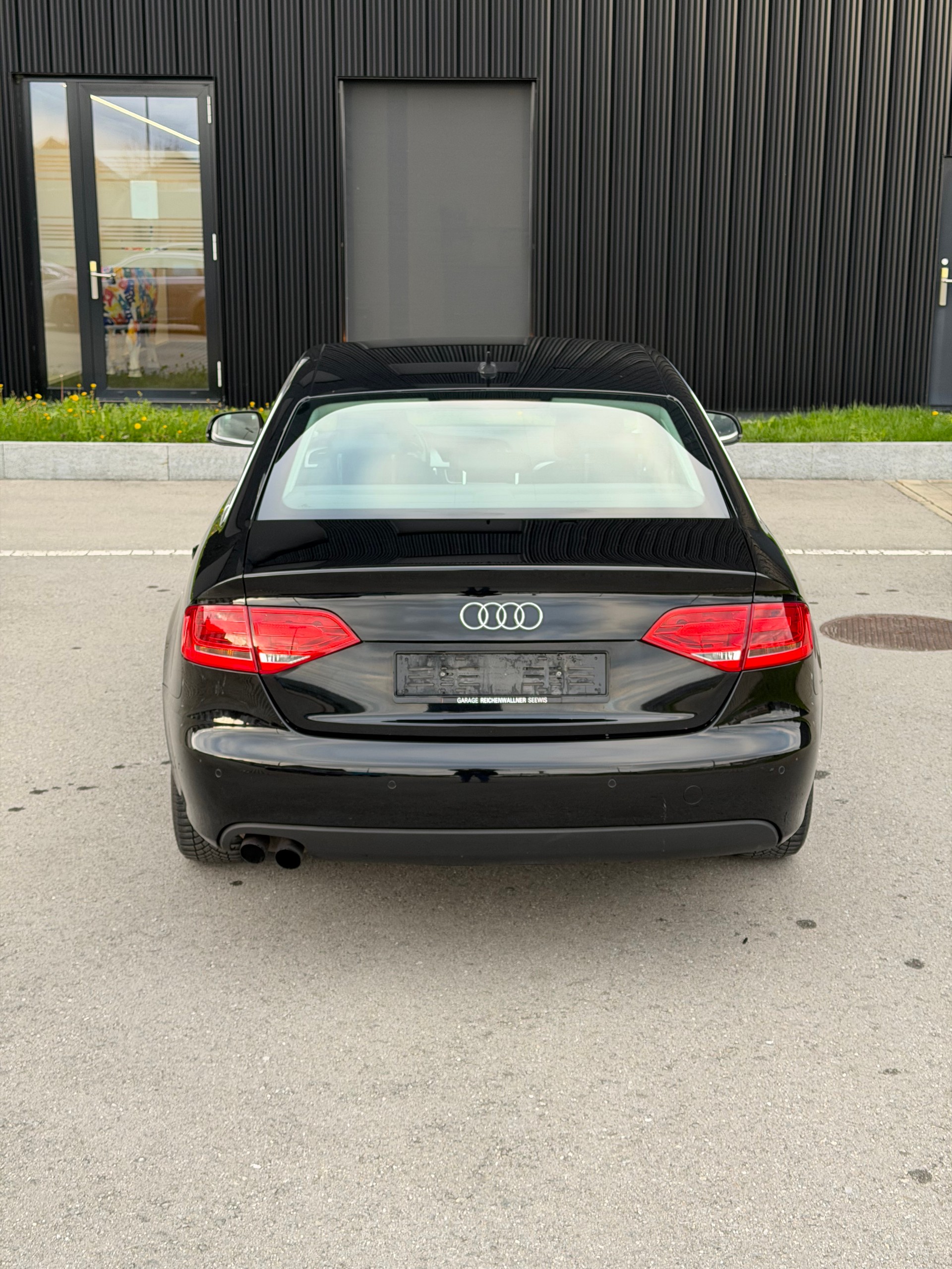 AUDI A4 Limousine 1.8 TFSI-image-6