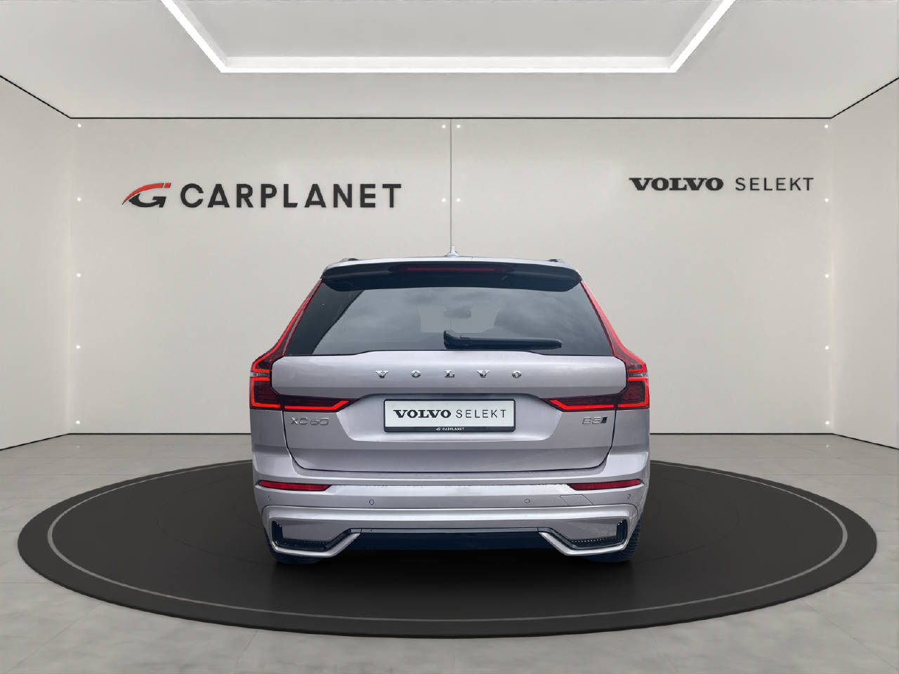 VOLVO XC60 2.0 B5 MH Plus Dark AWD-image-13