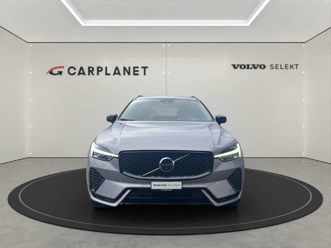 VOLVO XC60 2.0 B5 MH Plus Dark AWD-image-15