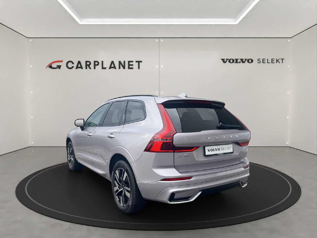 VOLVO XC60 2.0 B5 MH Plus Dark AWD-image-10