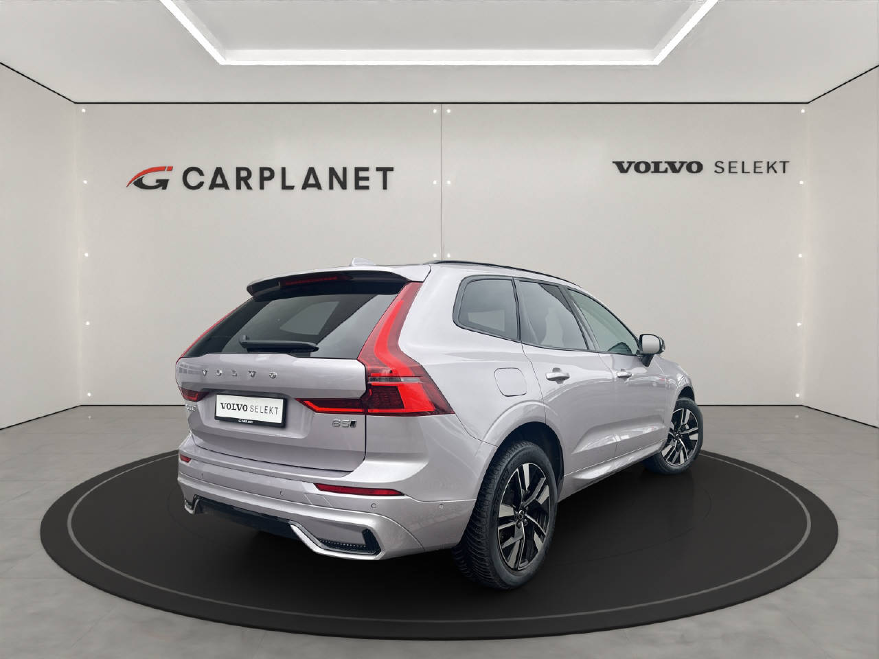 VOLVO XC60 2.0 B5 MH Plus Dark AWD-image-6