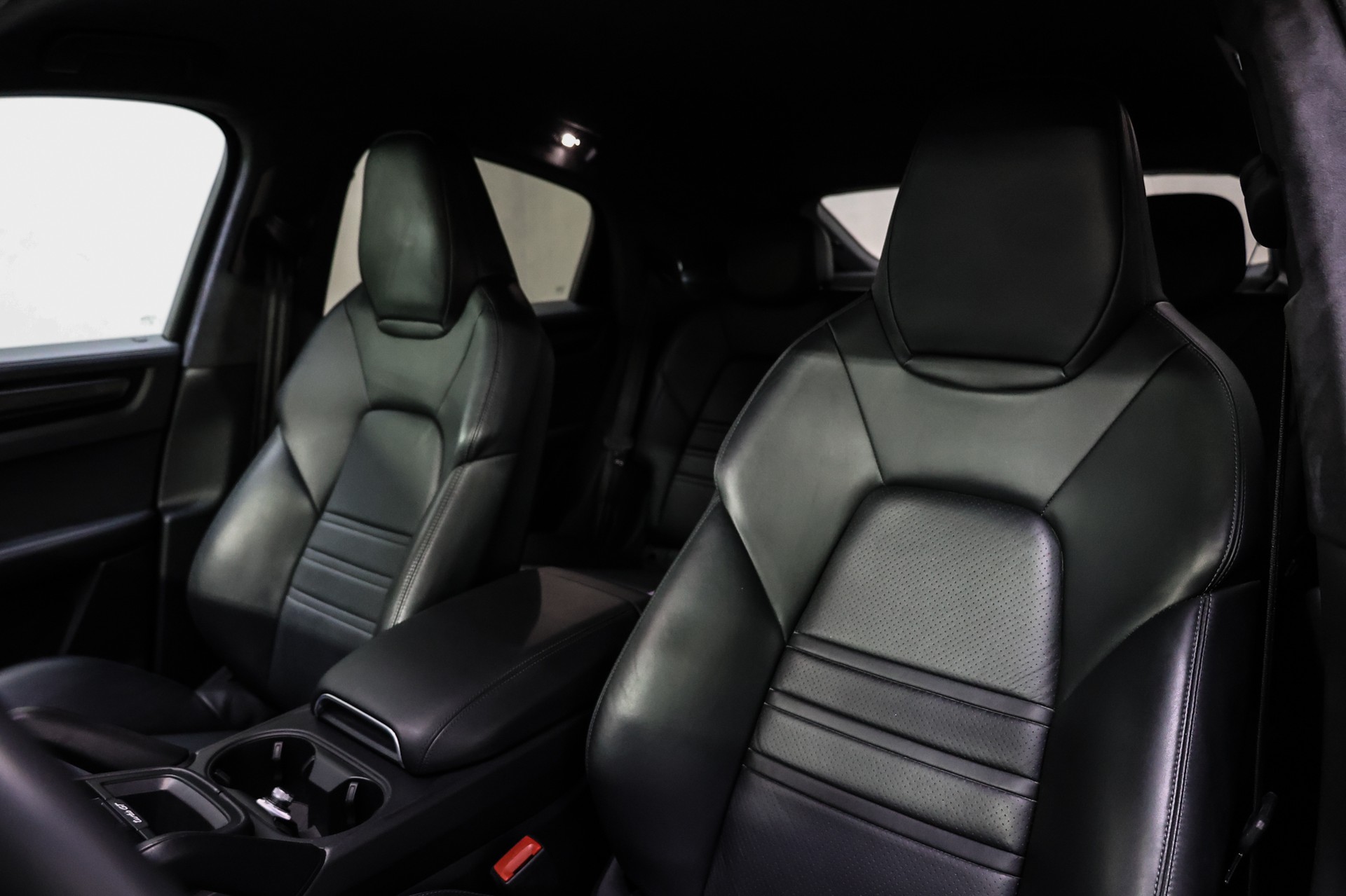 PORSCHE Cayenne Turbo GT Coupé-image-27