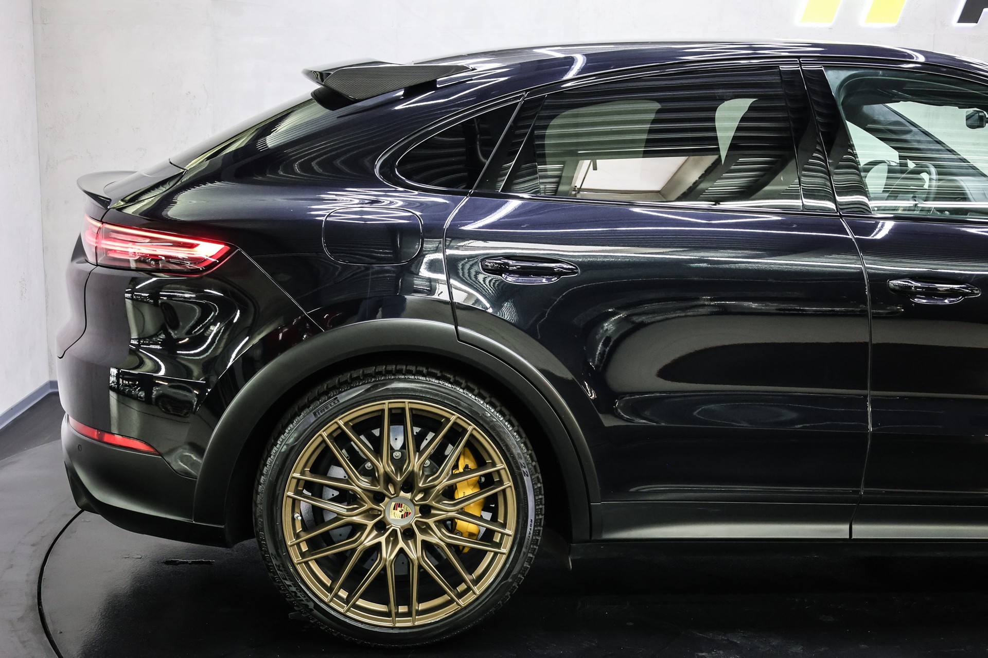 PORSCHE Cayenne Turbo GT Coupé-image-12