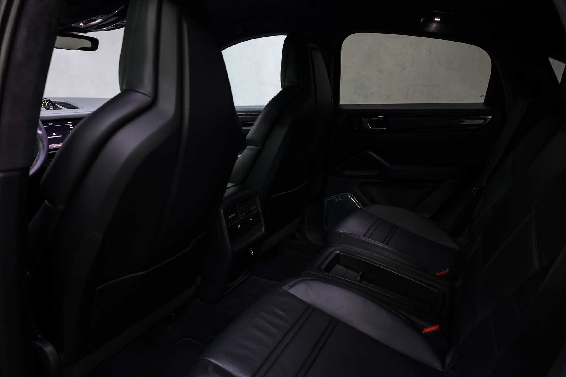 PORSCHE Cayenne Turbo GT Coupé-image-31