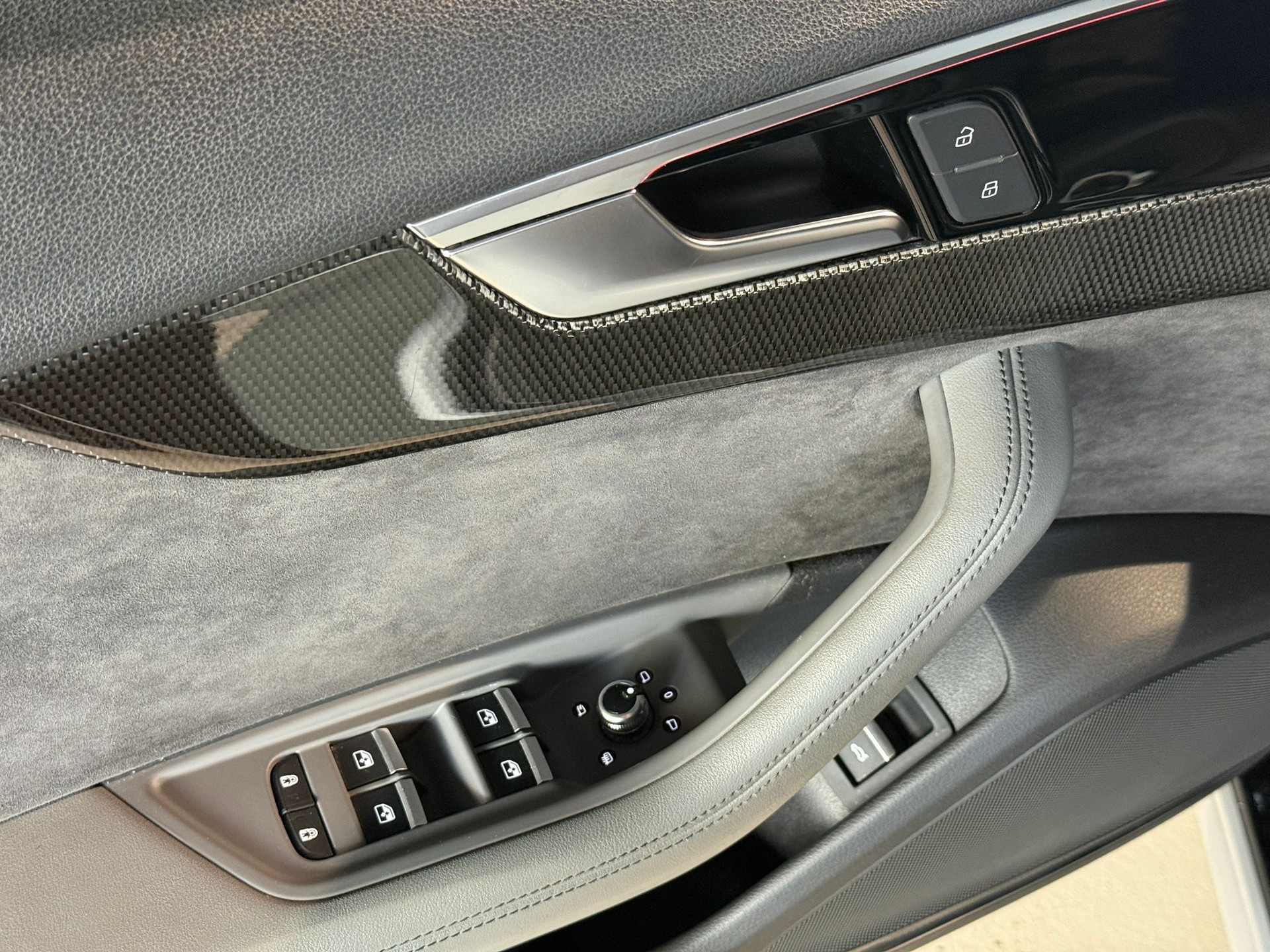 AUDI S4 Avant 3.0 TDI quattro tiptronic-image-19