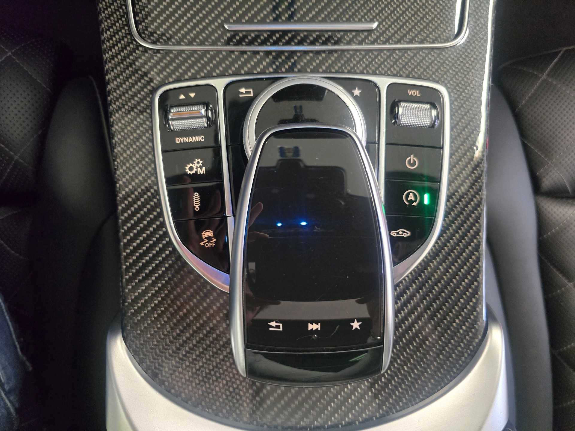 MERCEDES-BENZ GLC 63 AMG 4Matic+ 9G-Tronic-image-11