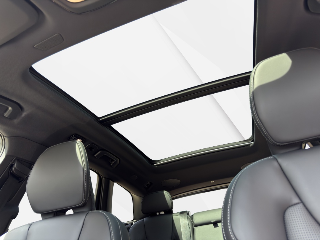 VOLVO XC60 T8 eAWD PluginHybrid Black Edition Geartronic-image-17