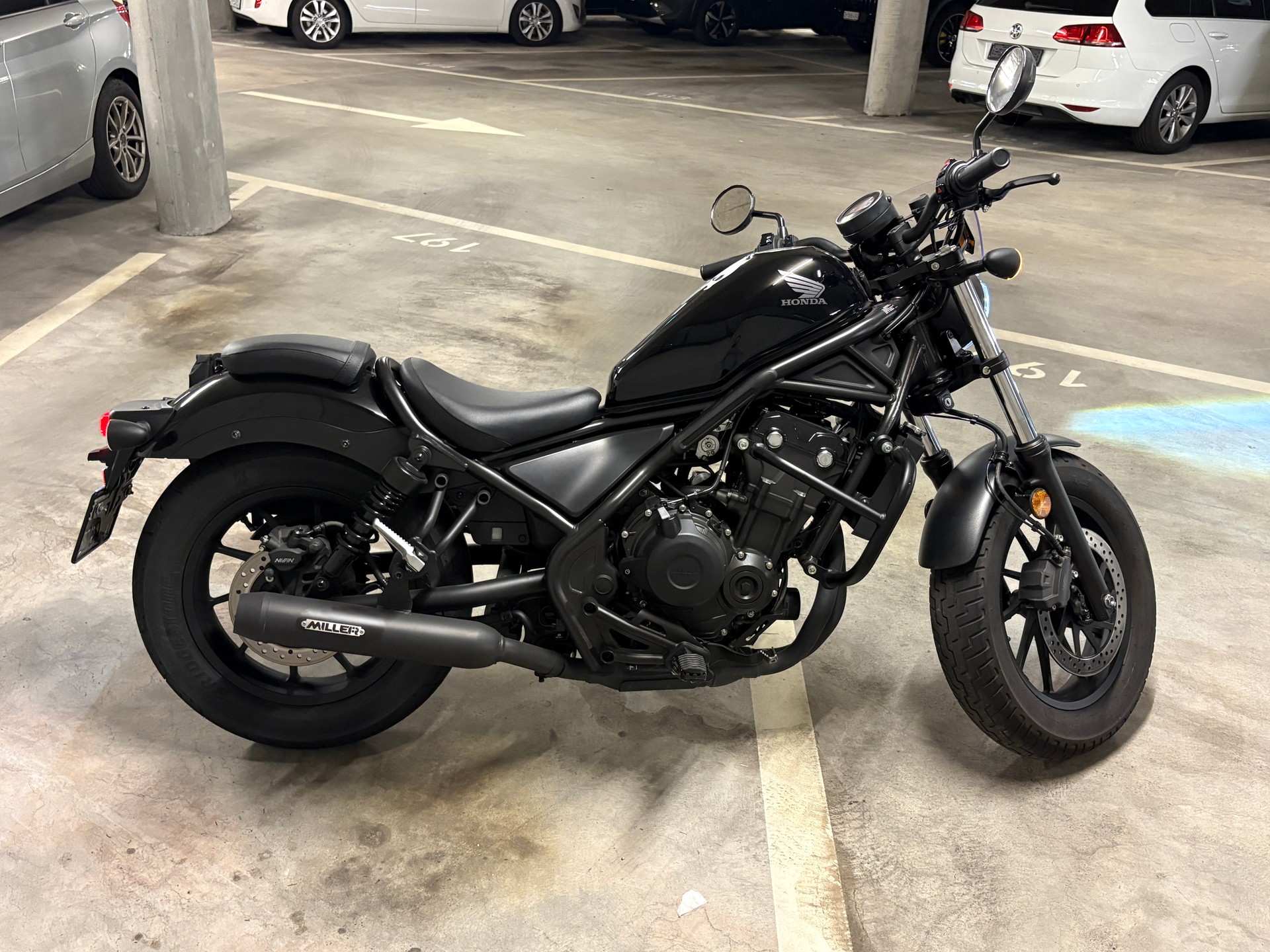 HONDA CMX500 Rebel-image-1