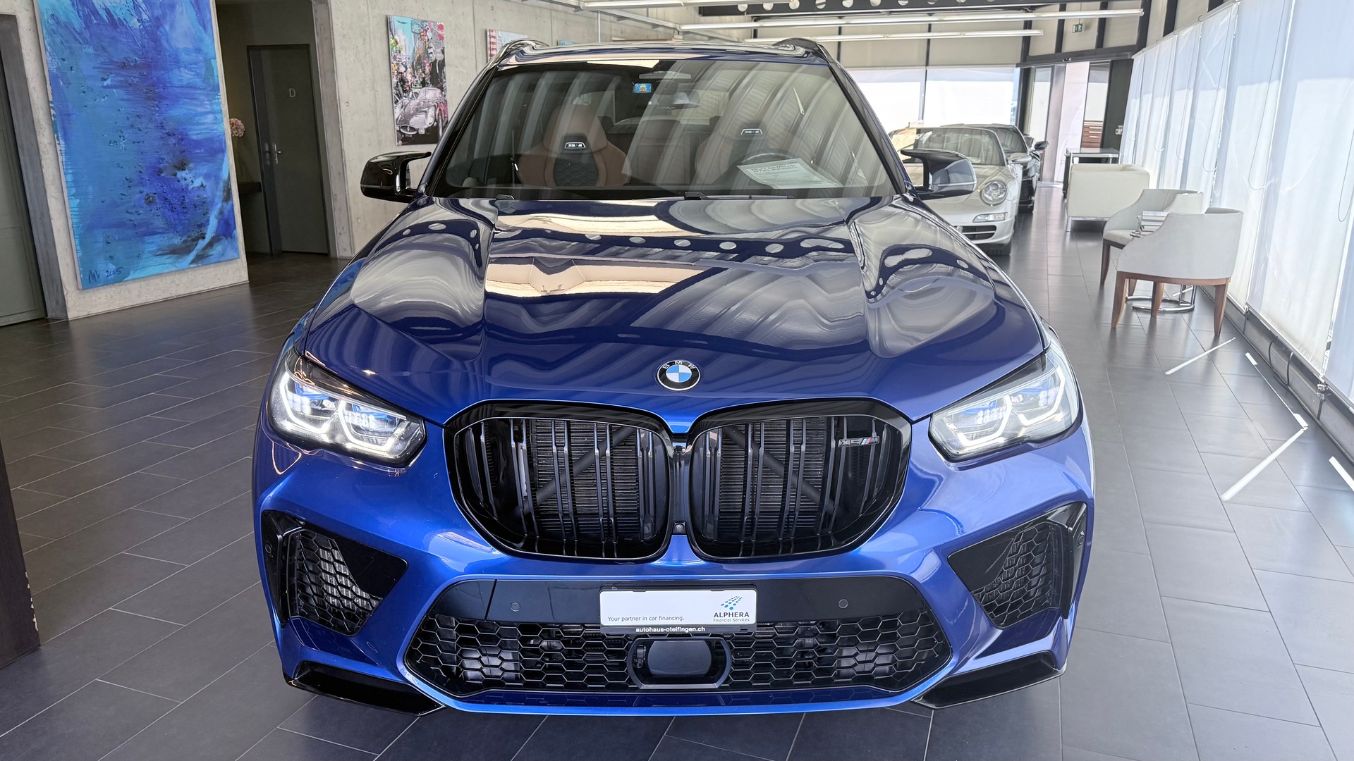 BMW X5 M Competition-showroom-element-3