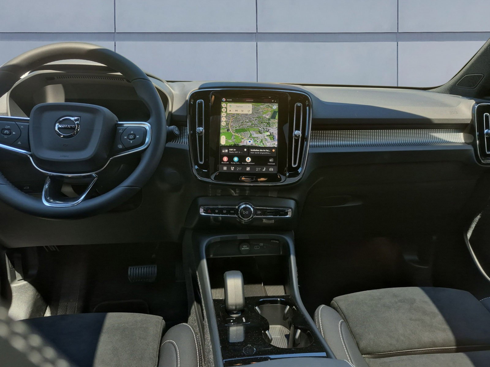 VOLVO EX40 Twin Black Edition AWD-image-11