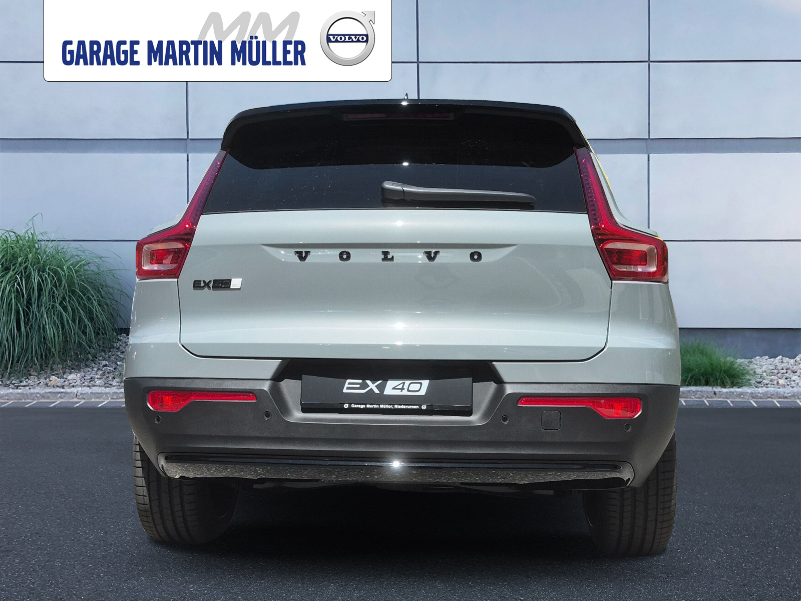 VOLVO EX40 Twin Black Edition AWD-showroom-element-3