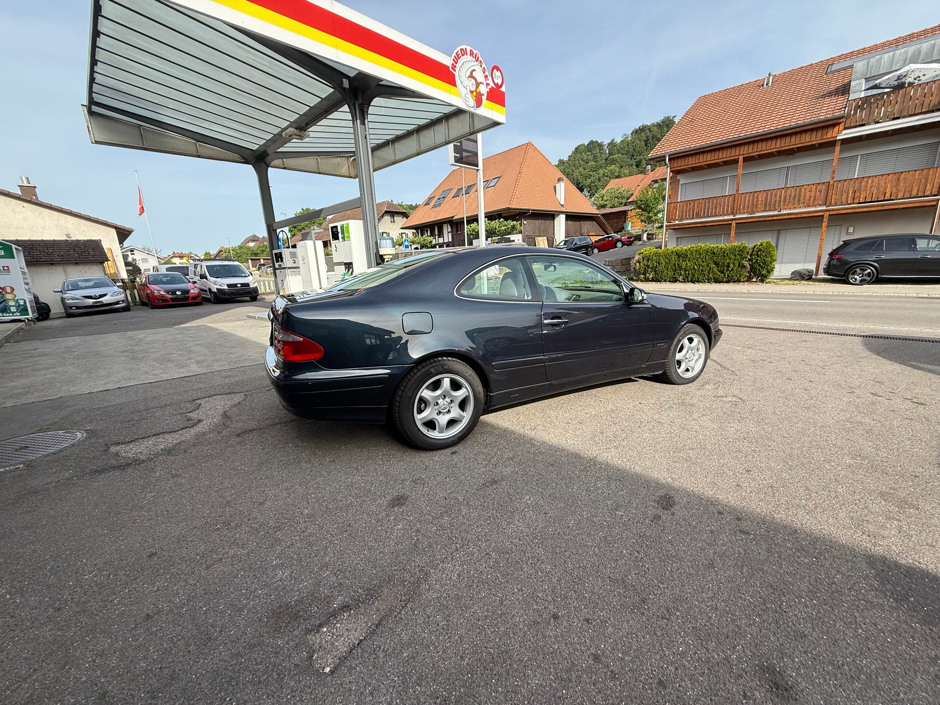 MERCEDES-BENZ CLK 320 Elégance Automatic-image-2