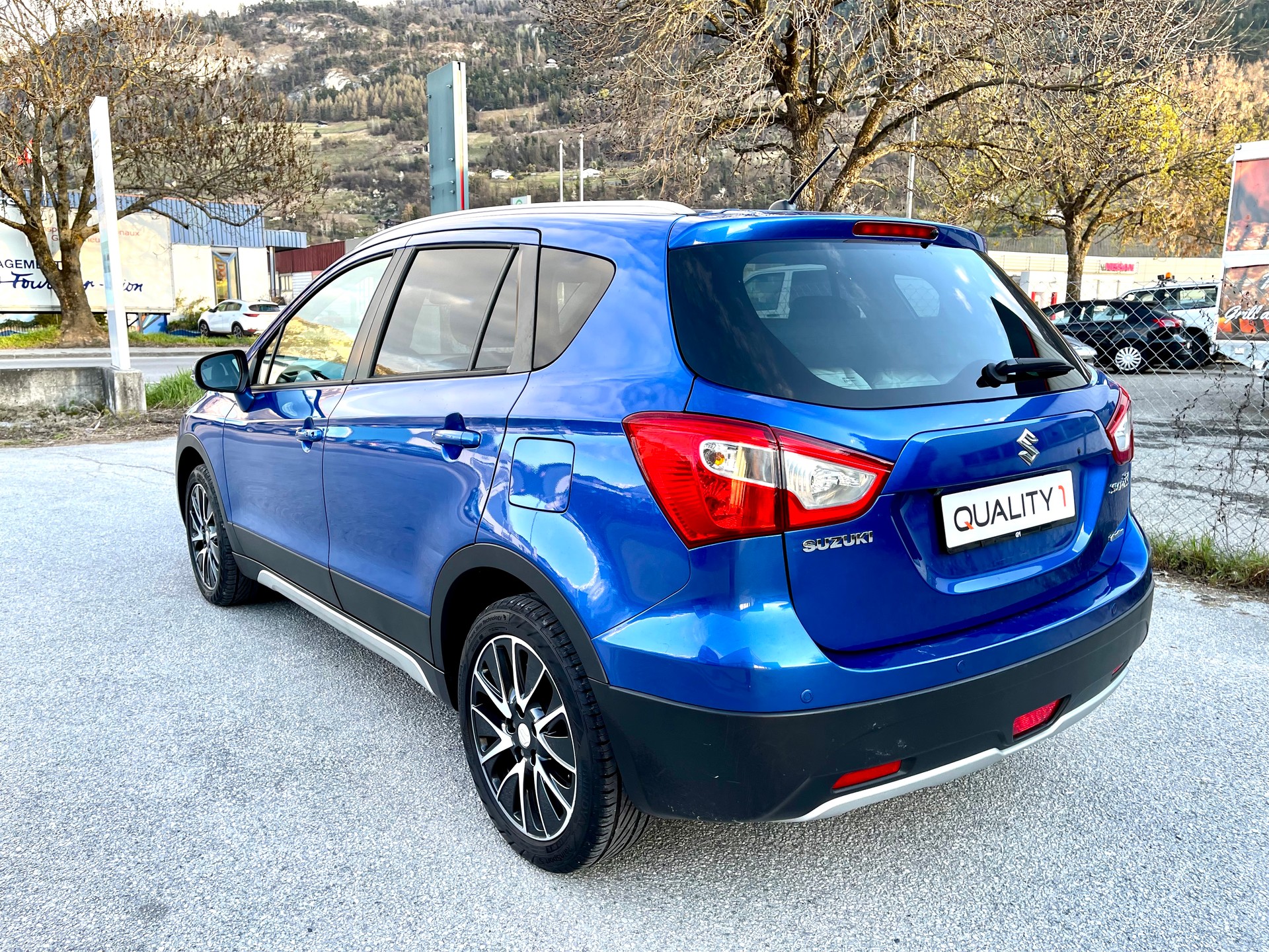 SUZUKI SX4 S-Cross 1.6 TD GL Top 4WD-image-23