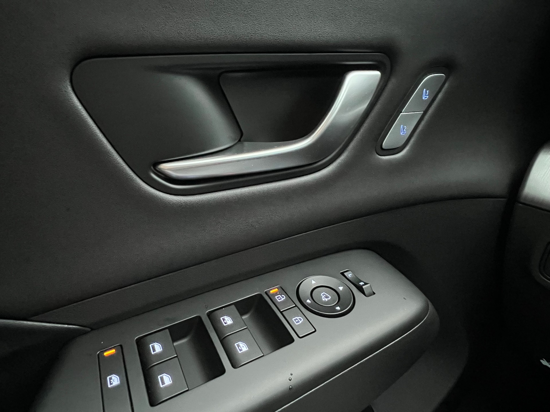 HYUNDAI Kona EV 65.4 kWh Vertex-image-15