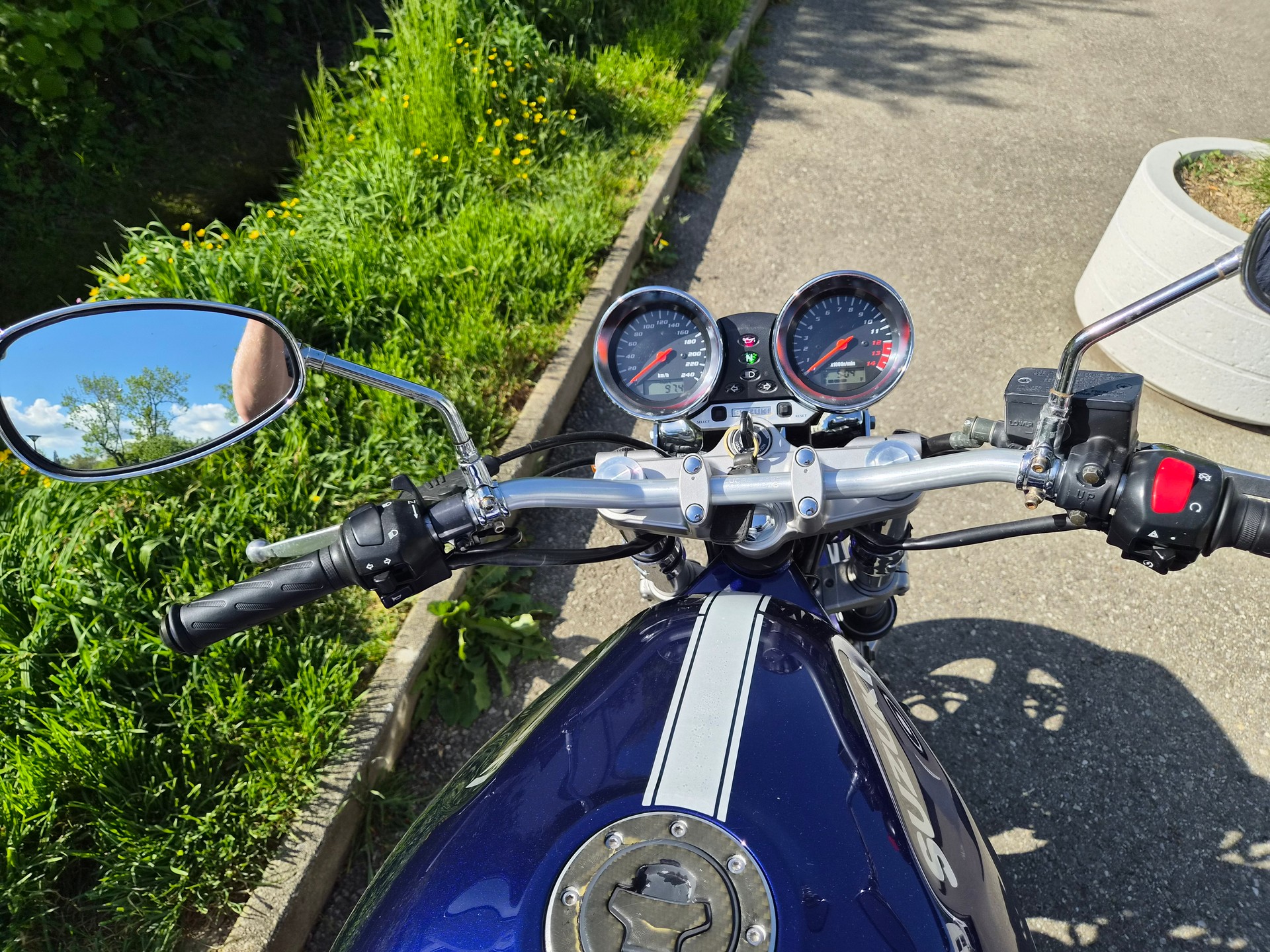 SUZUKI GSF 600 S Bandit-image-6