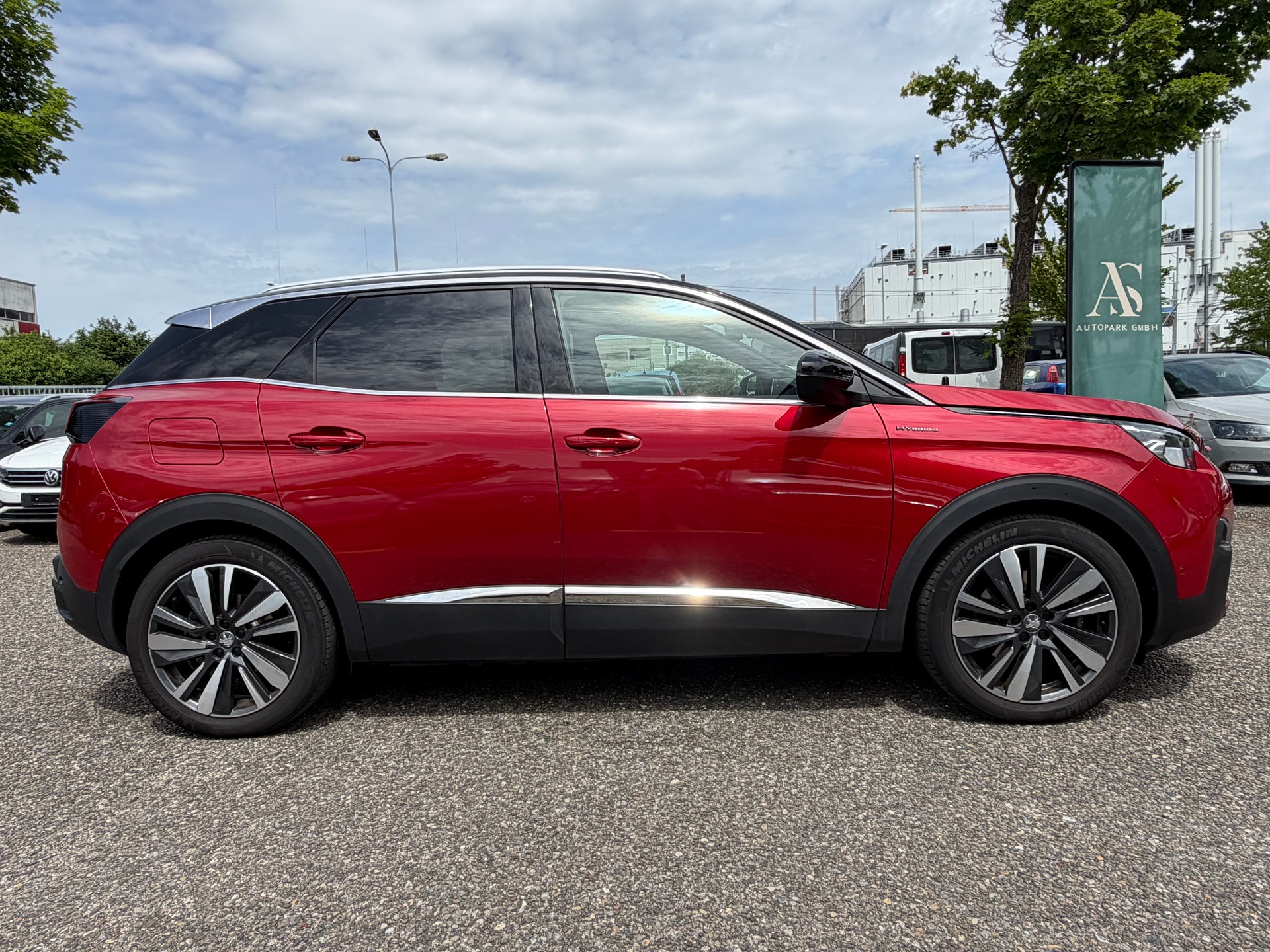 PEUGEOT 3008 300e Hybrid4 GT EAT8-showroom-element-3
