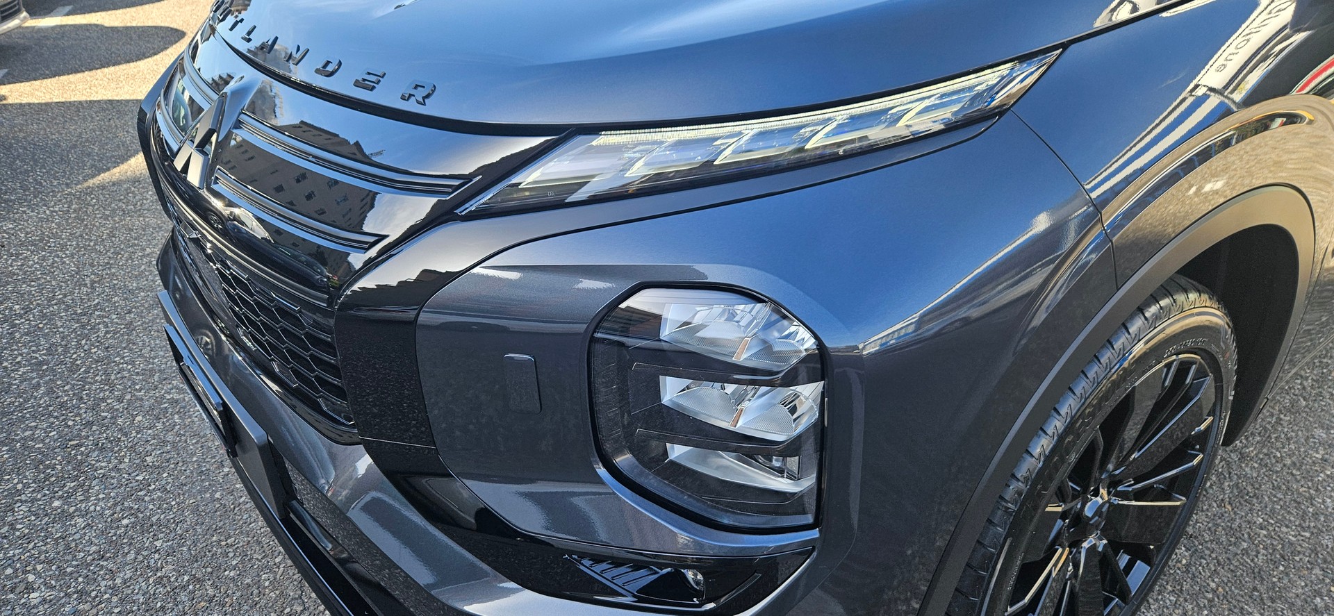 MITSUBISHI Outlander 2.4 PHEV Sport 4WD Automatic-image-5