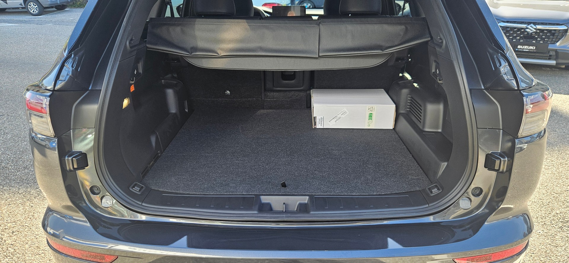 MITSUBISHI Outlander 2.4 PHEV Sport 4WD Automatic-image-10