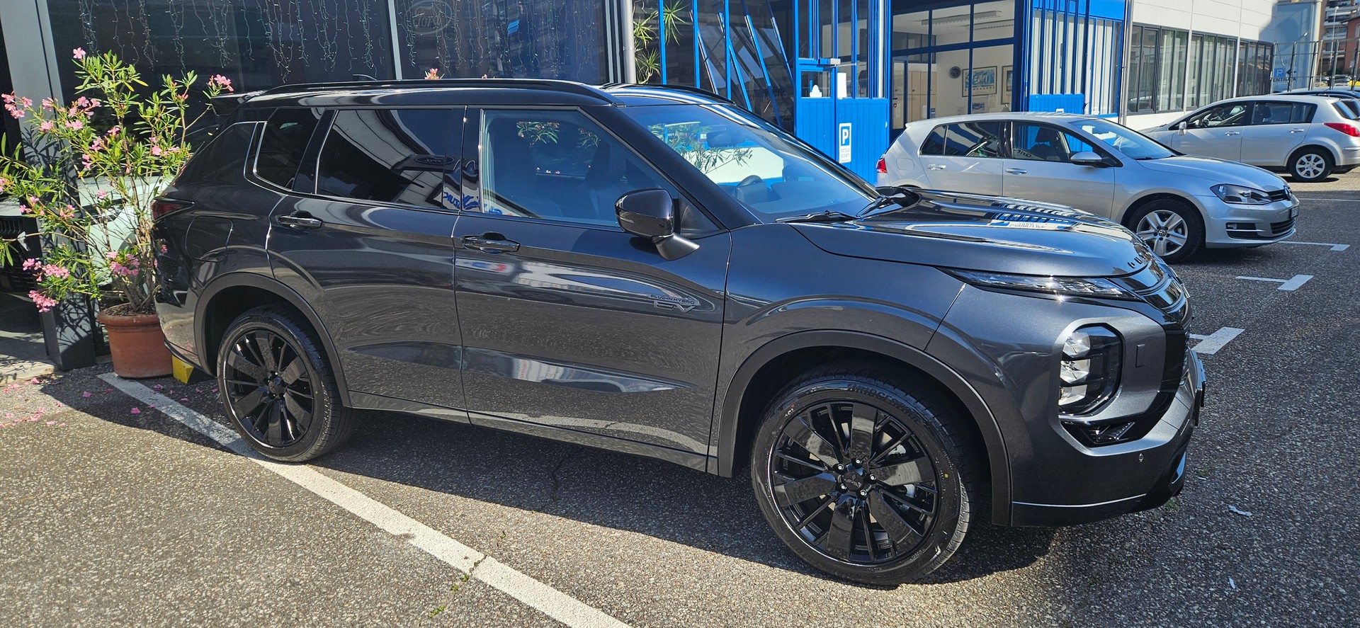 MITSUBISHI Outlander 2.4 PHEV Sport 4WD Automatic-image-6