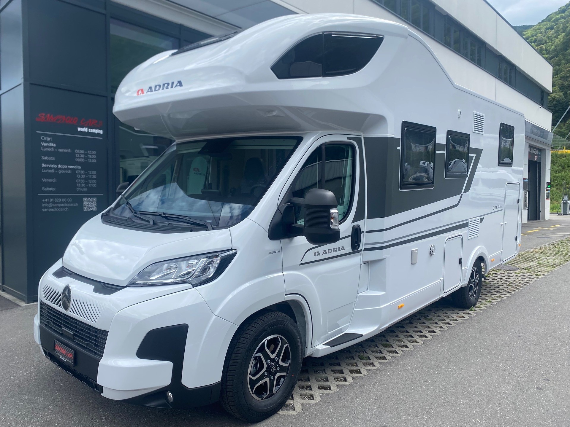 ADRIA CORAL XL 660 SL
