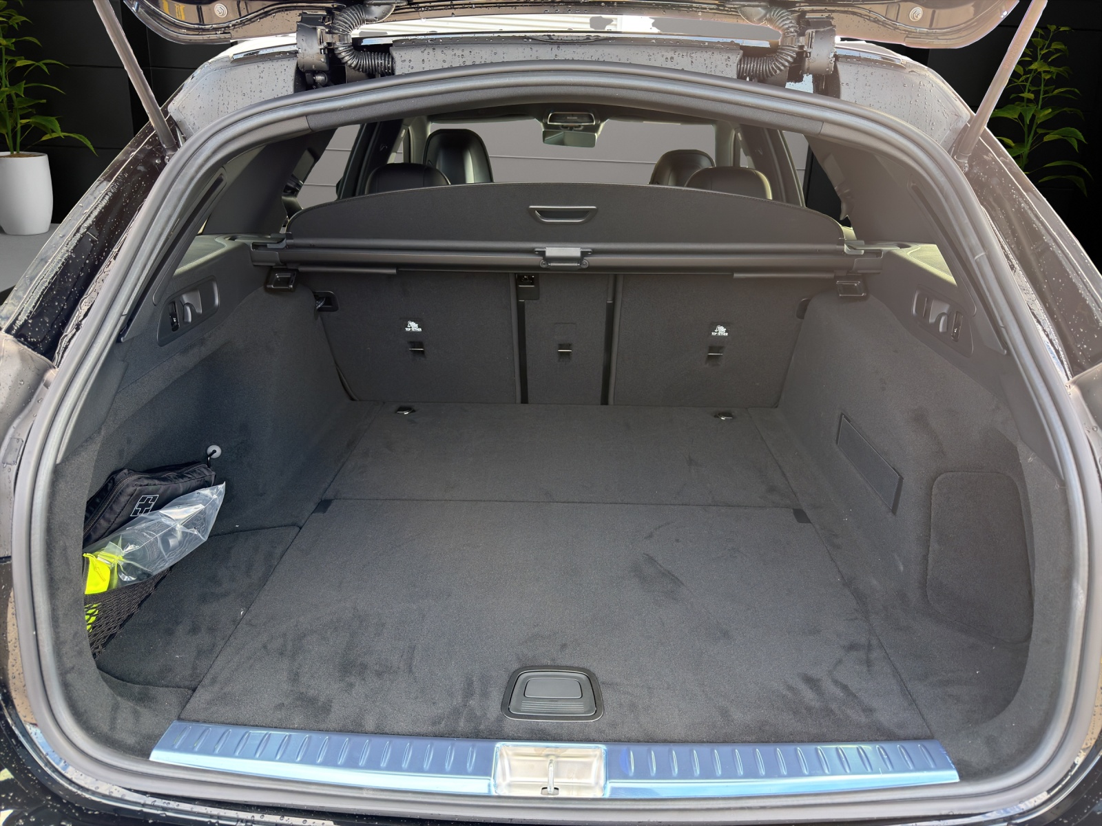 MERCEDES-BENZ E 220 d T 4Matic 9G-Tronic-image-5