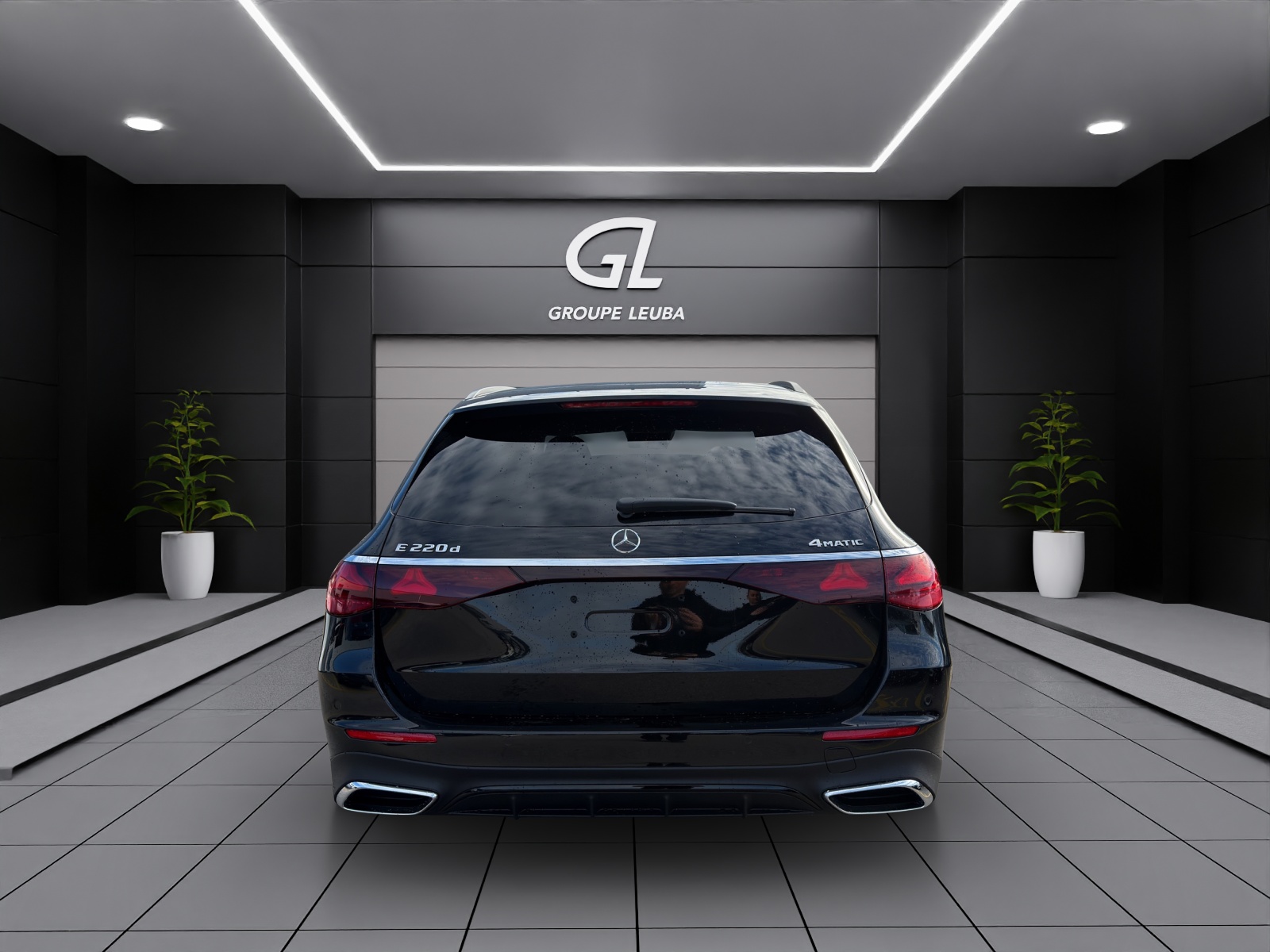 MERCEDES-BENZ E 220 d T 4Matic 9G-Tronic-image-4