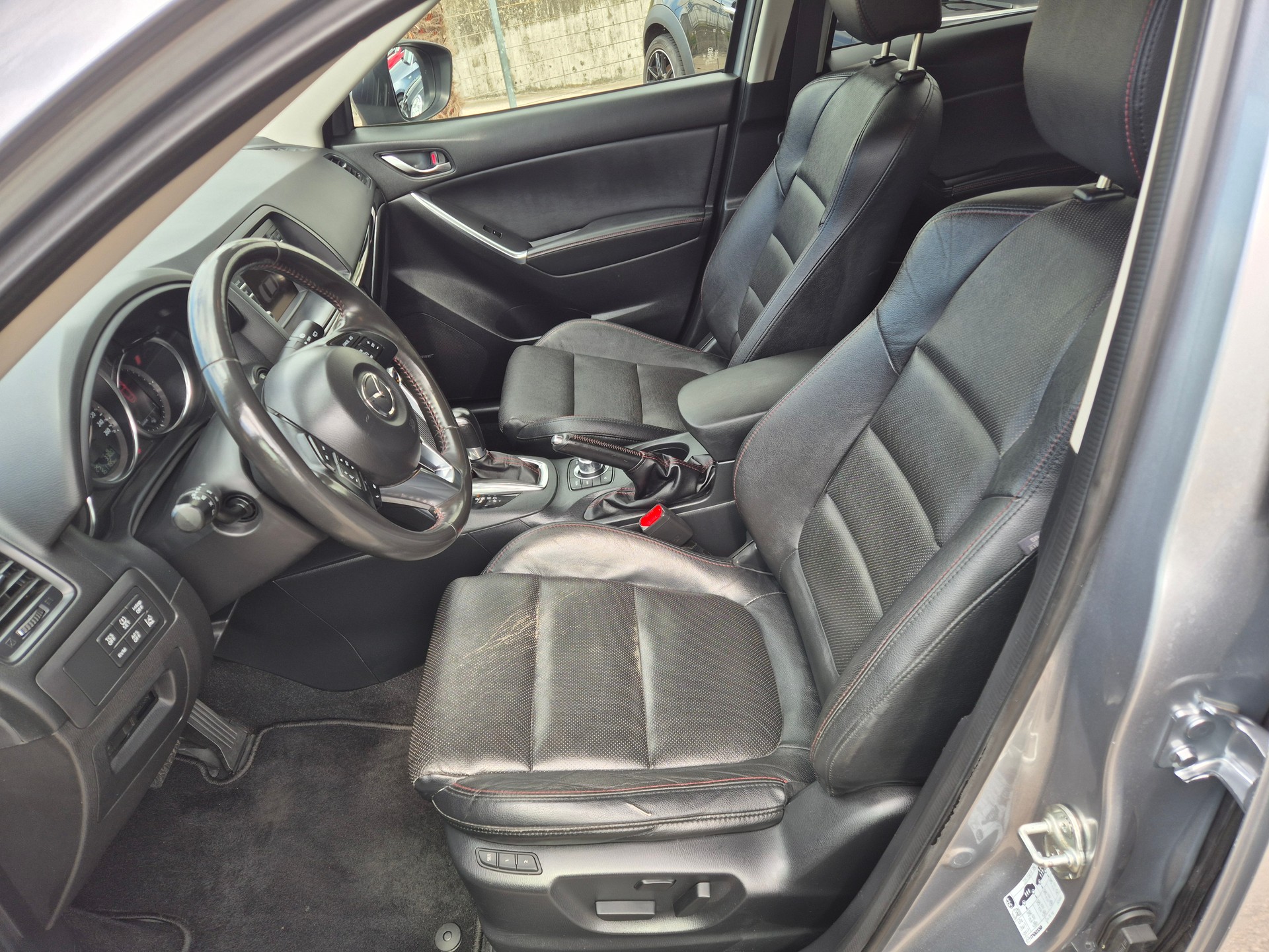 MAZDA CX-5 2.2 D HP Revolution AWD Automatic-image-22