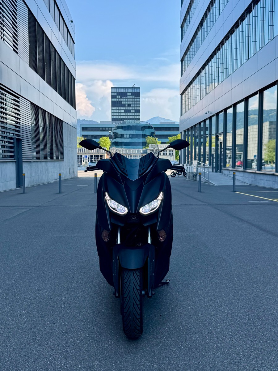 YAMAHA X-Max 300-image-2