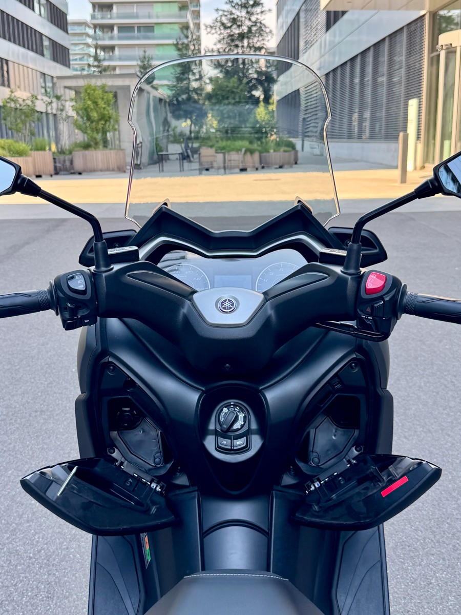 YAMAHA X-Max 300-image-8