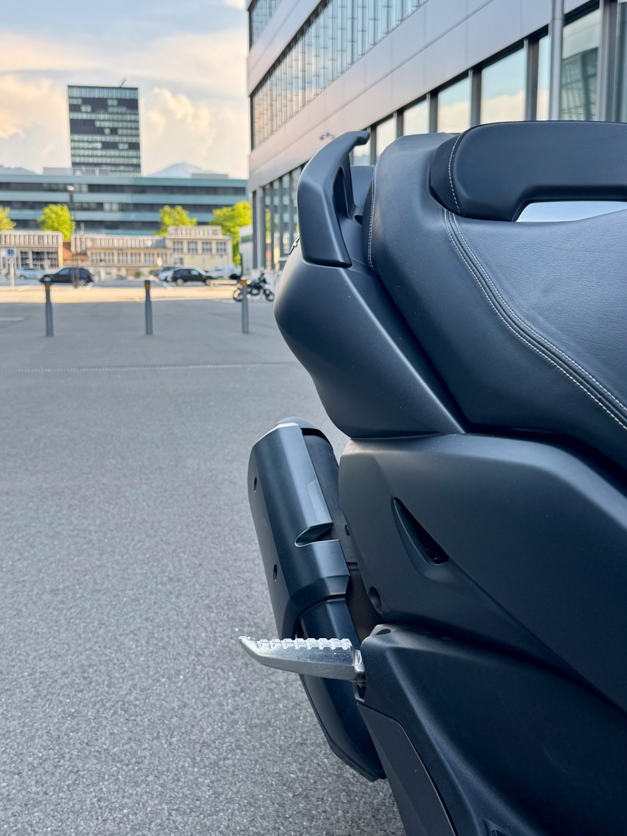 YAMAHA X-Max 300-image-13