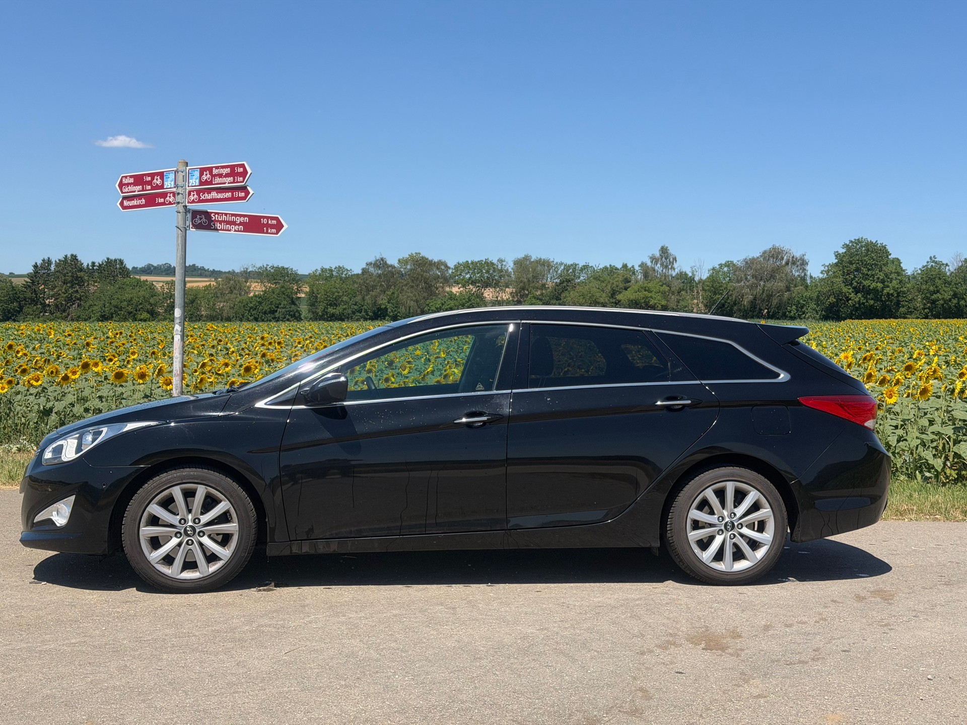 HYUNDAI i40 Wagon 1.7 CRDI Premium Automatic-image-3