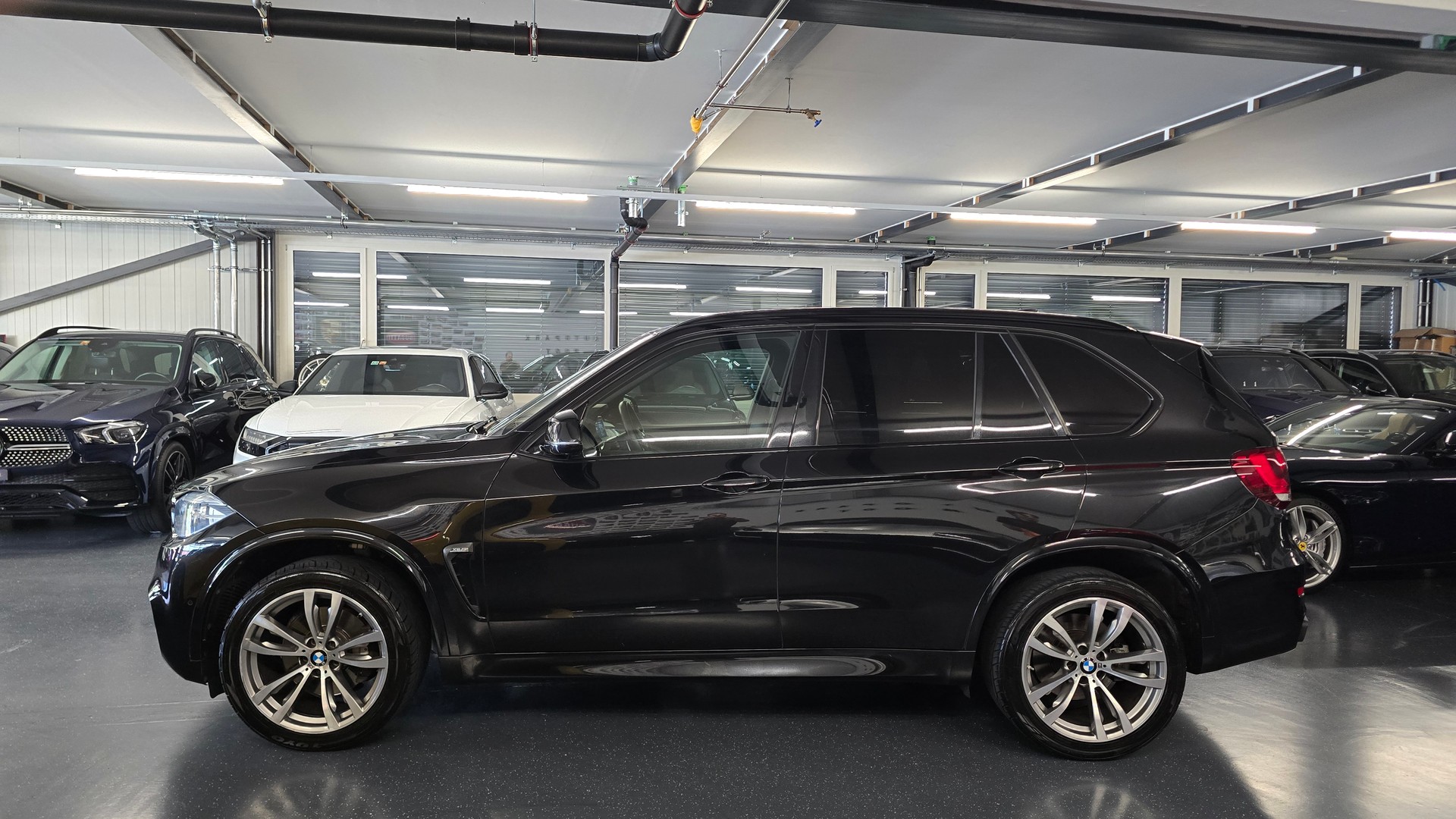 BMW X5 xDrive 40d Pure M Sport Plus Steptronic-image-9
