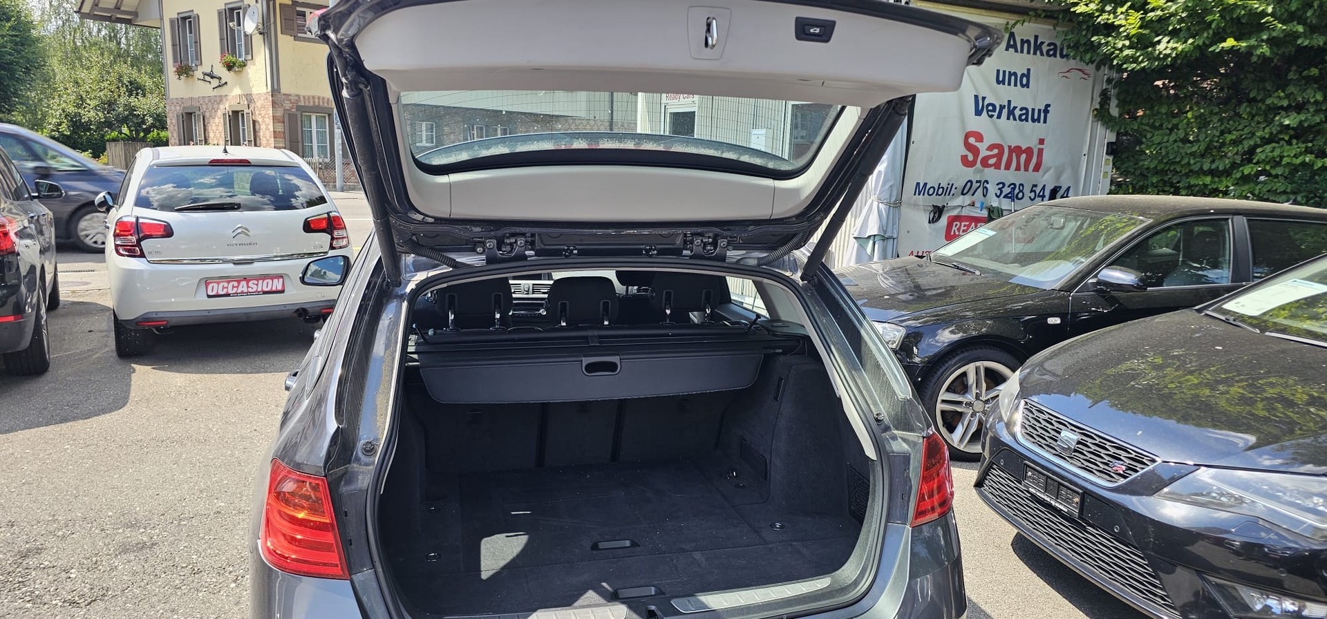 BMW 318d xDrive Touring Sport Line-image-6